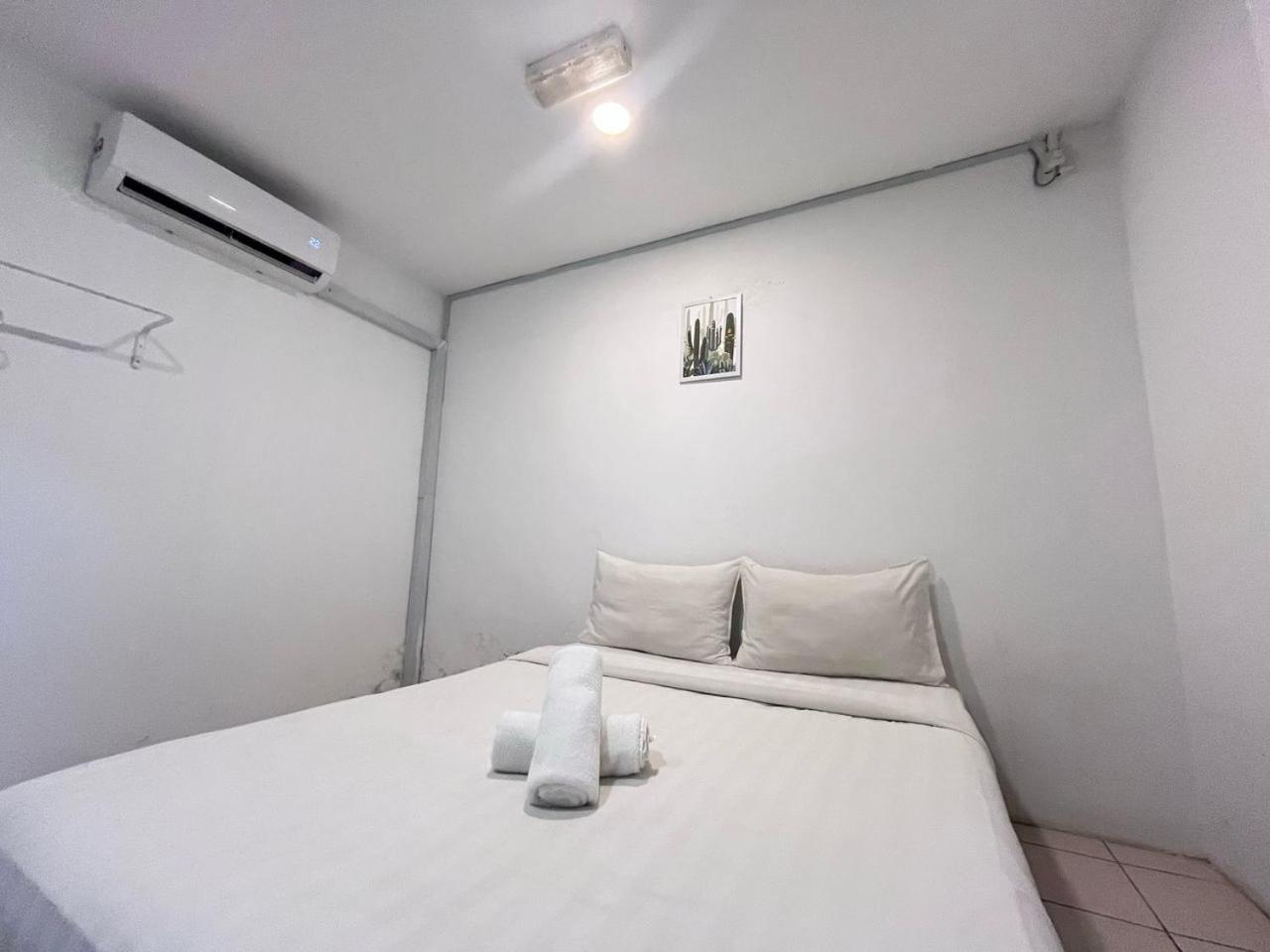 Standard Queen Room - Photo 2