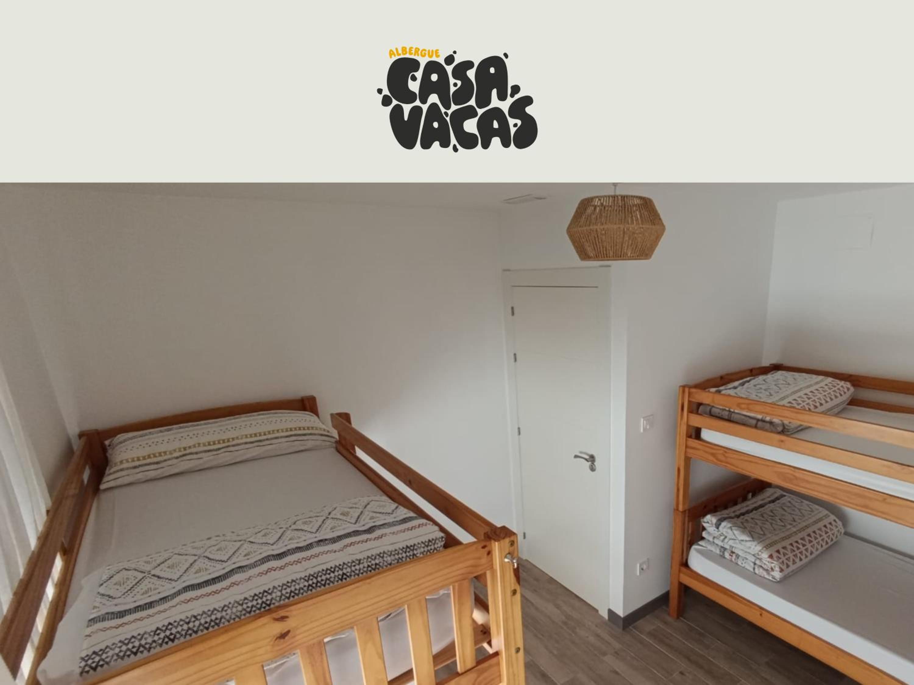 Bed in 4-Bed Dormitory Room photo 3