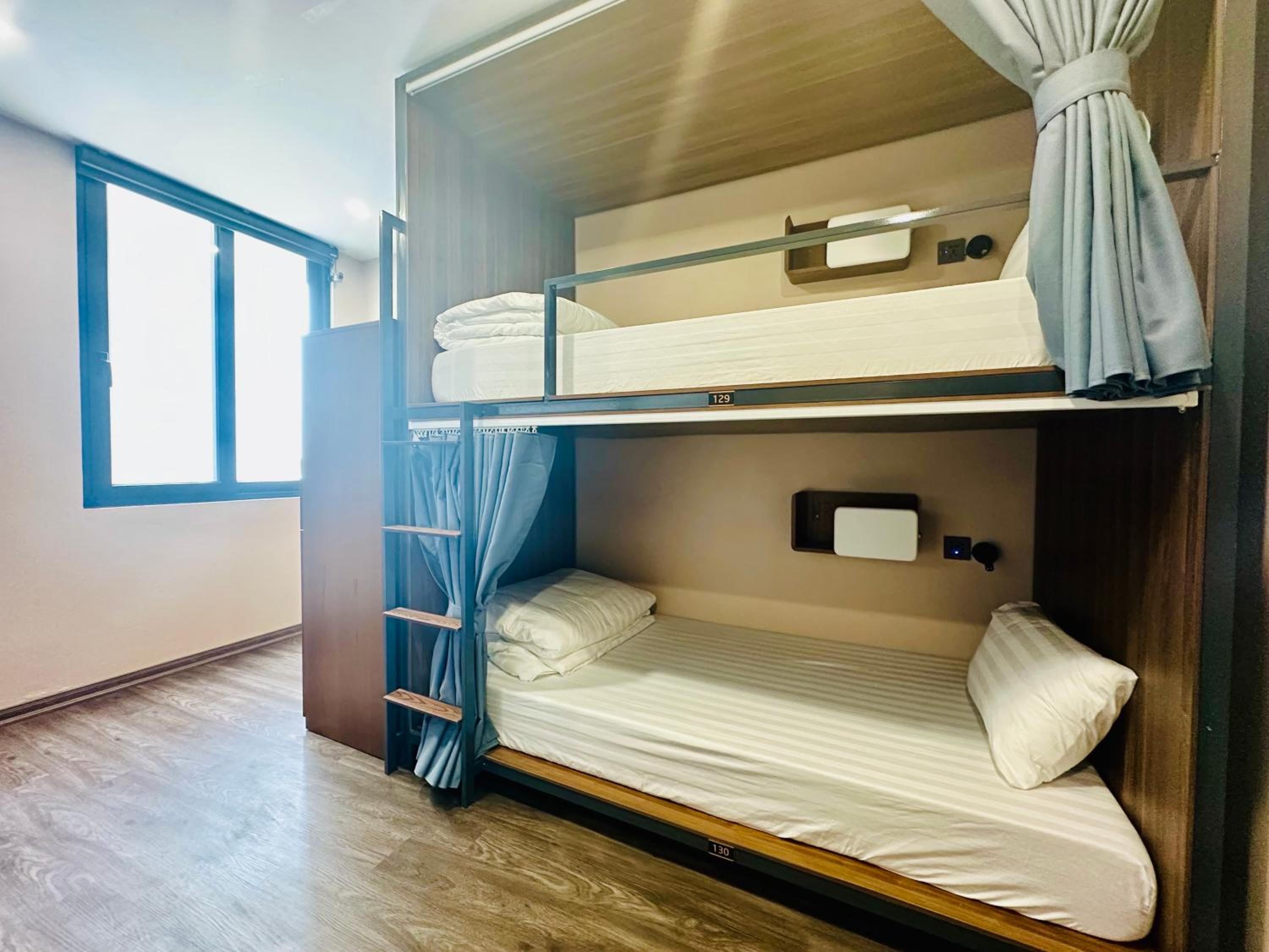Bed in 4-Bed Mixed Dormitory Room photo 2