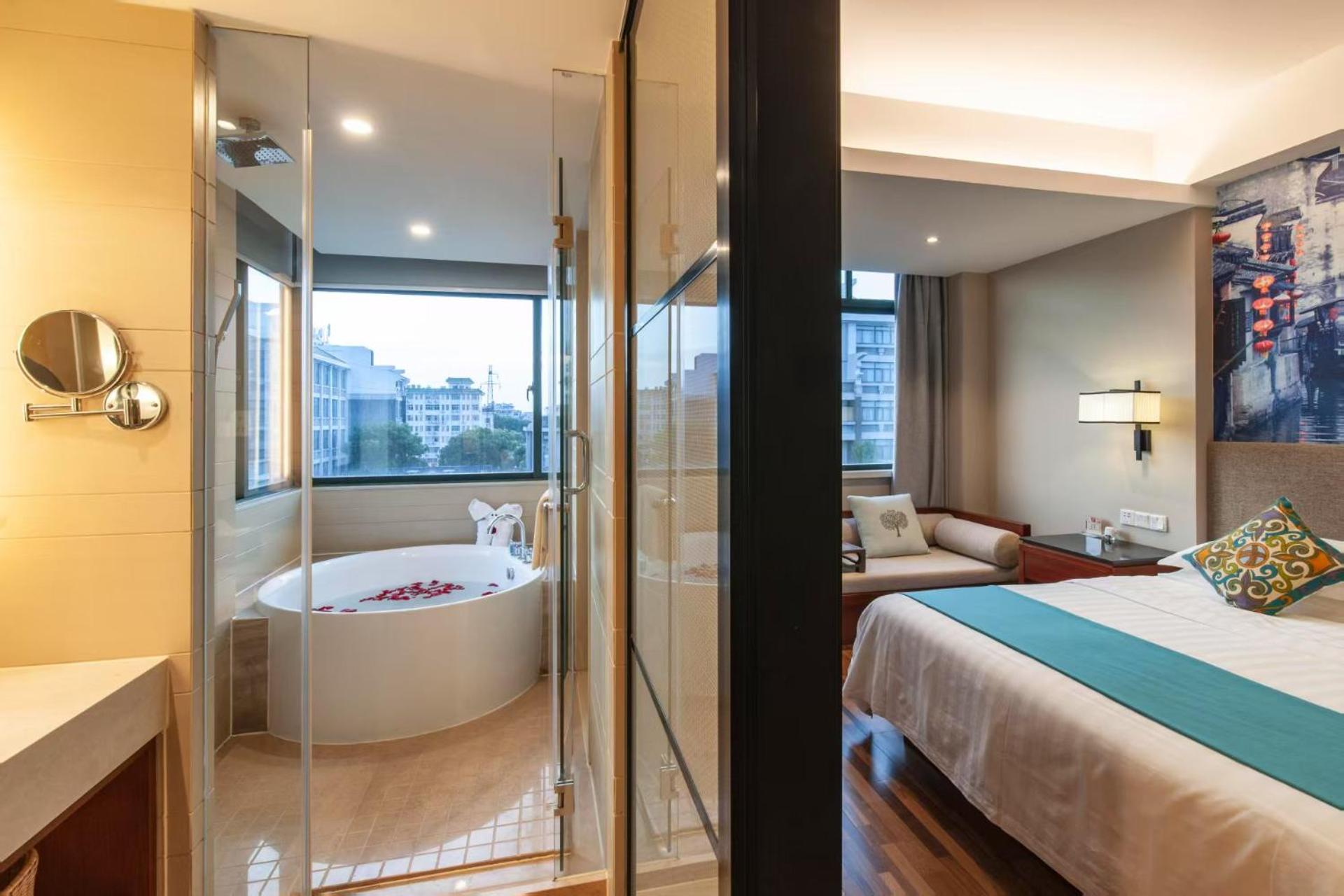 Queen Room with Garden View photo 3