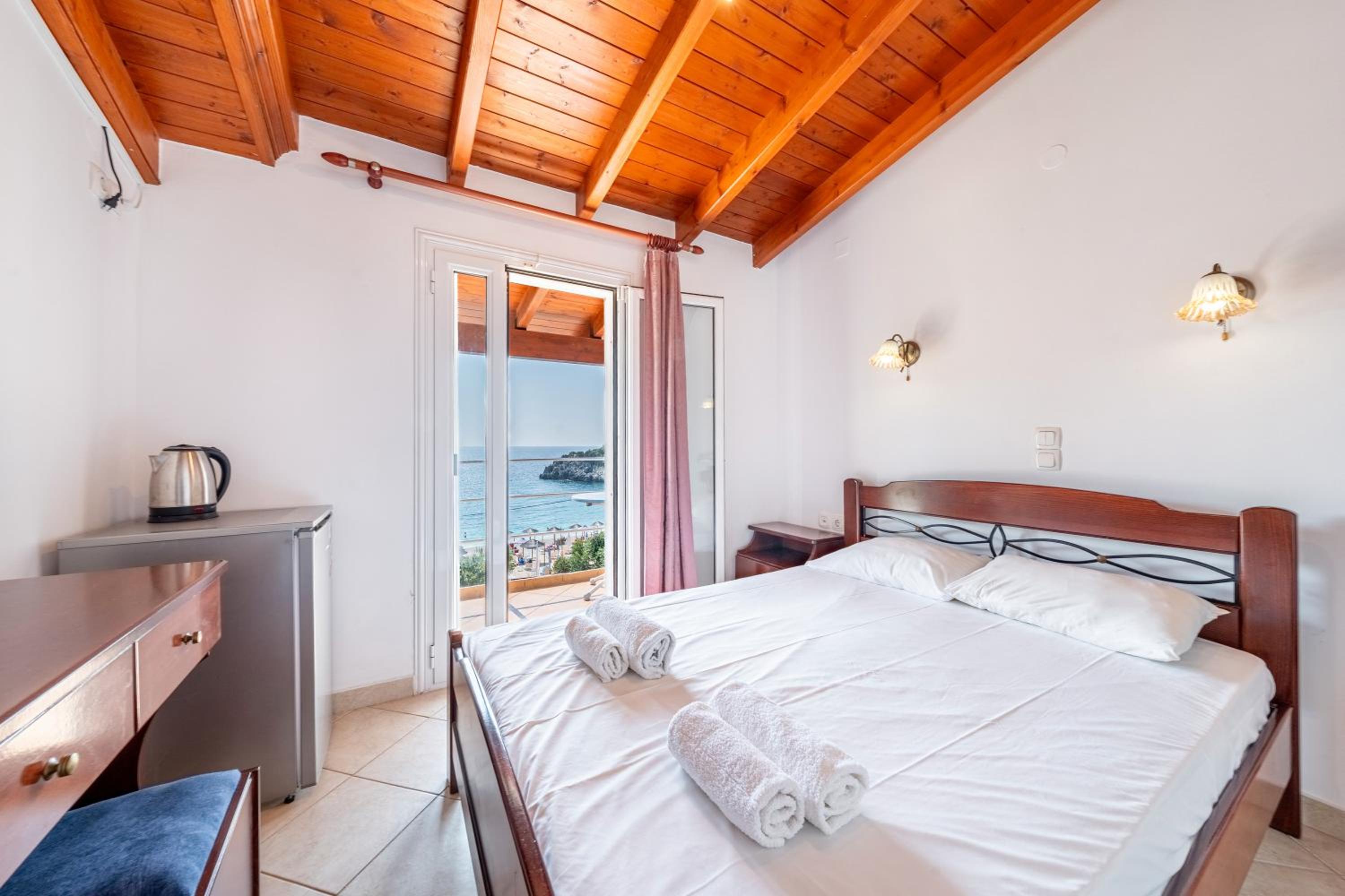 Double Room with Sea View photo 3