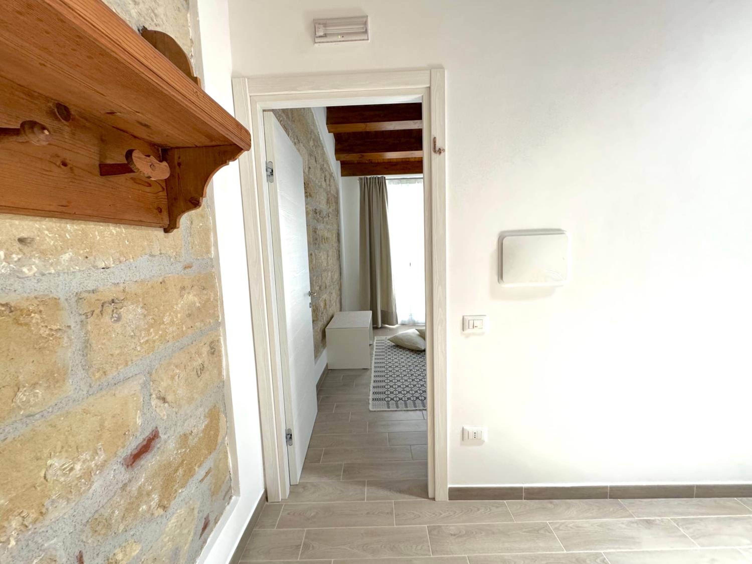 One-Bedroom Apartment with Terrace photo 3