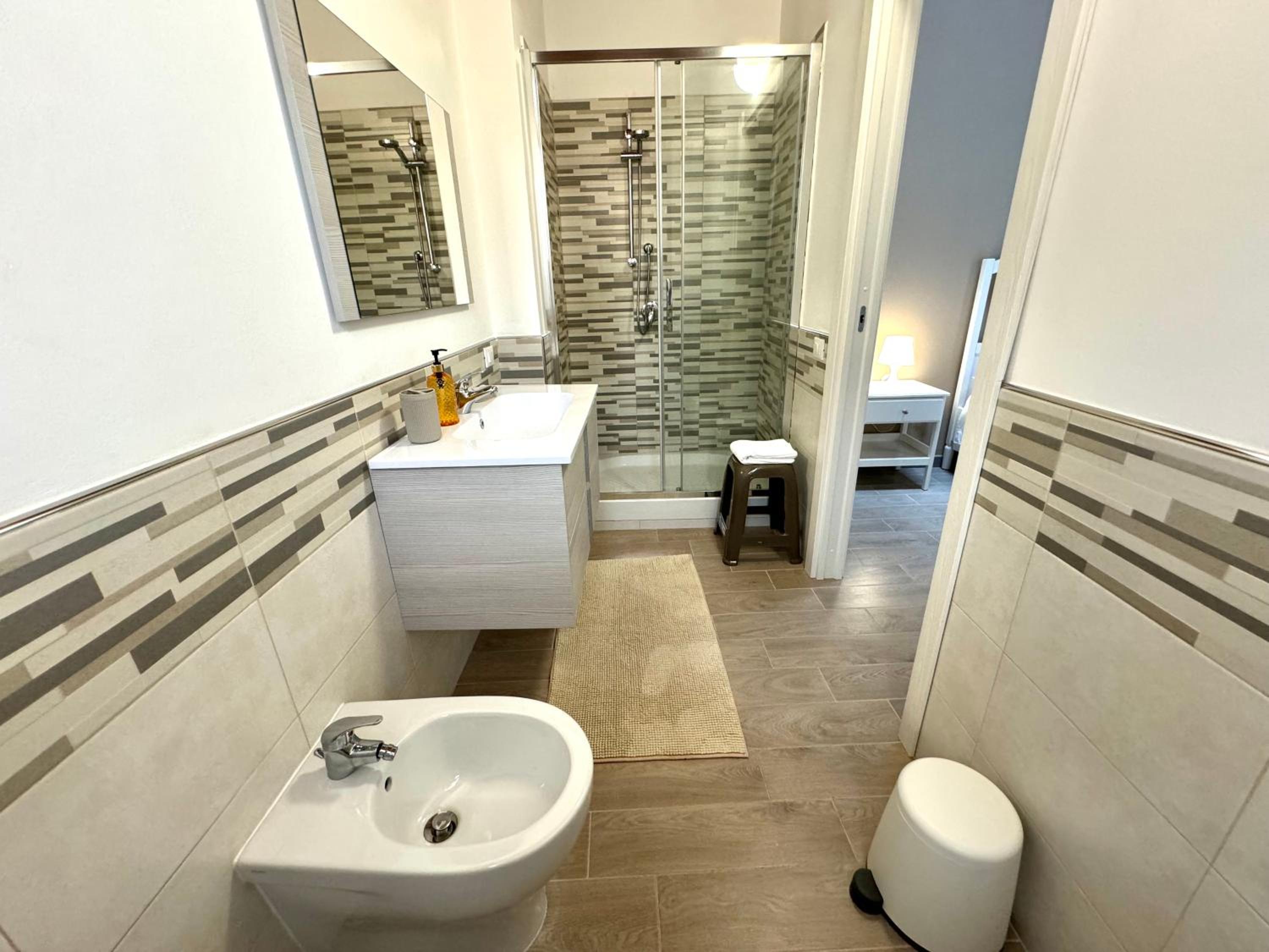 One-Bedroom Apartment with Terrace photo 2