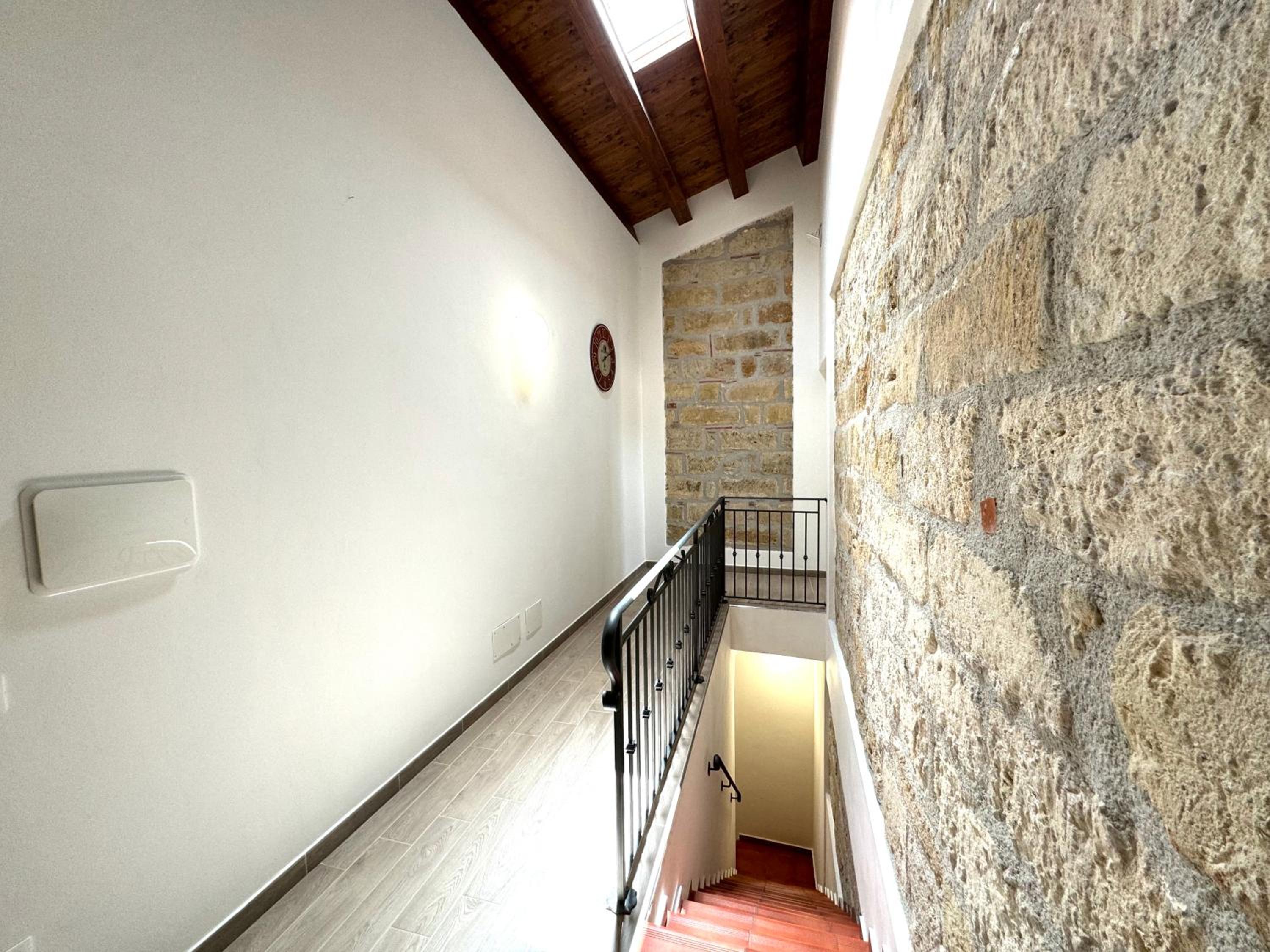 One-Bedroom Apartment with Terrace photo 3