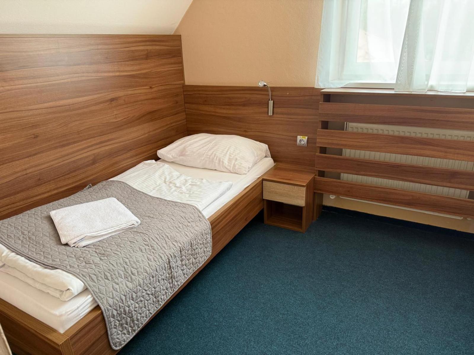 Suite - Photo 1