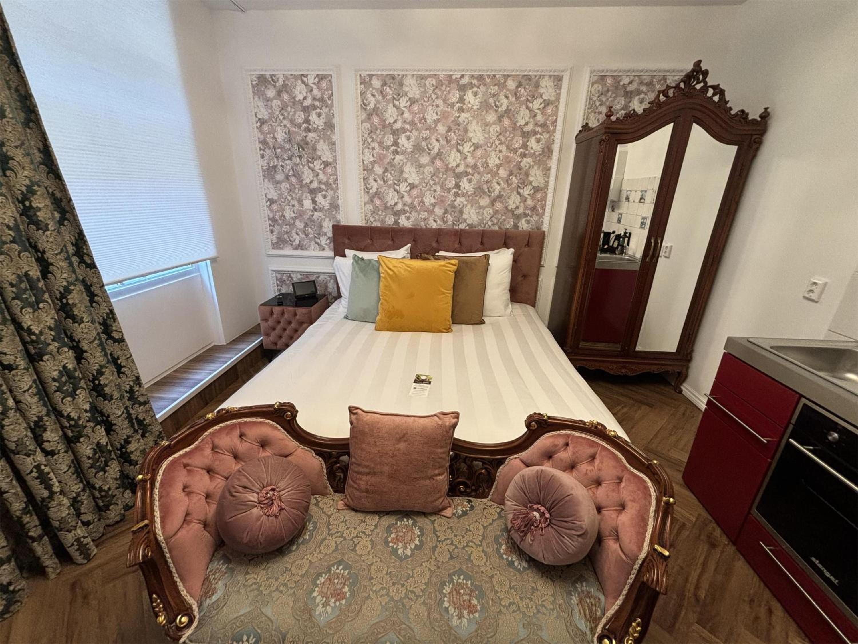 Studio with Double Bed and Kitchenette - Non-Smoking - Photo 8