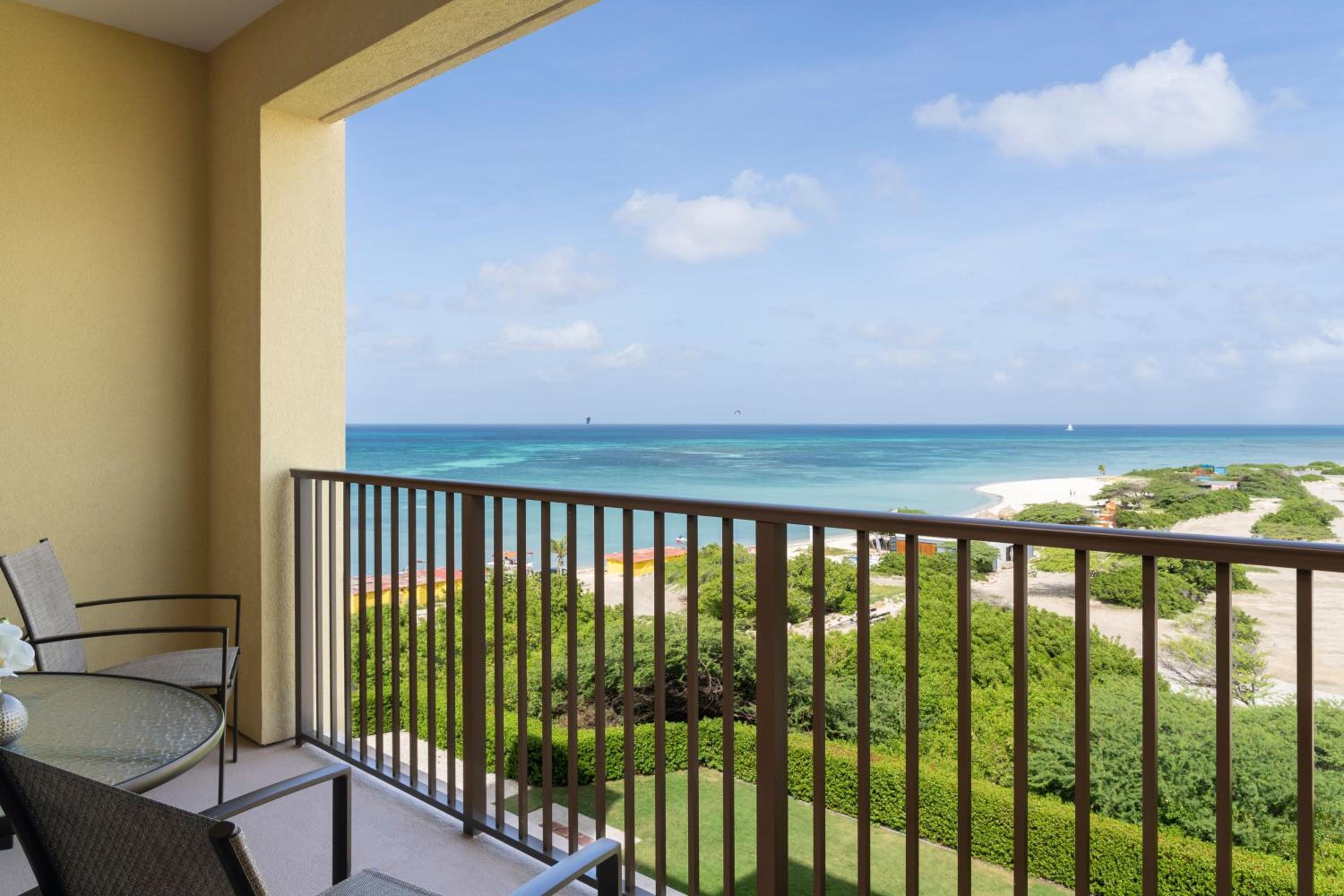 King Room with Sofa Bed and Resort View photo 2