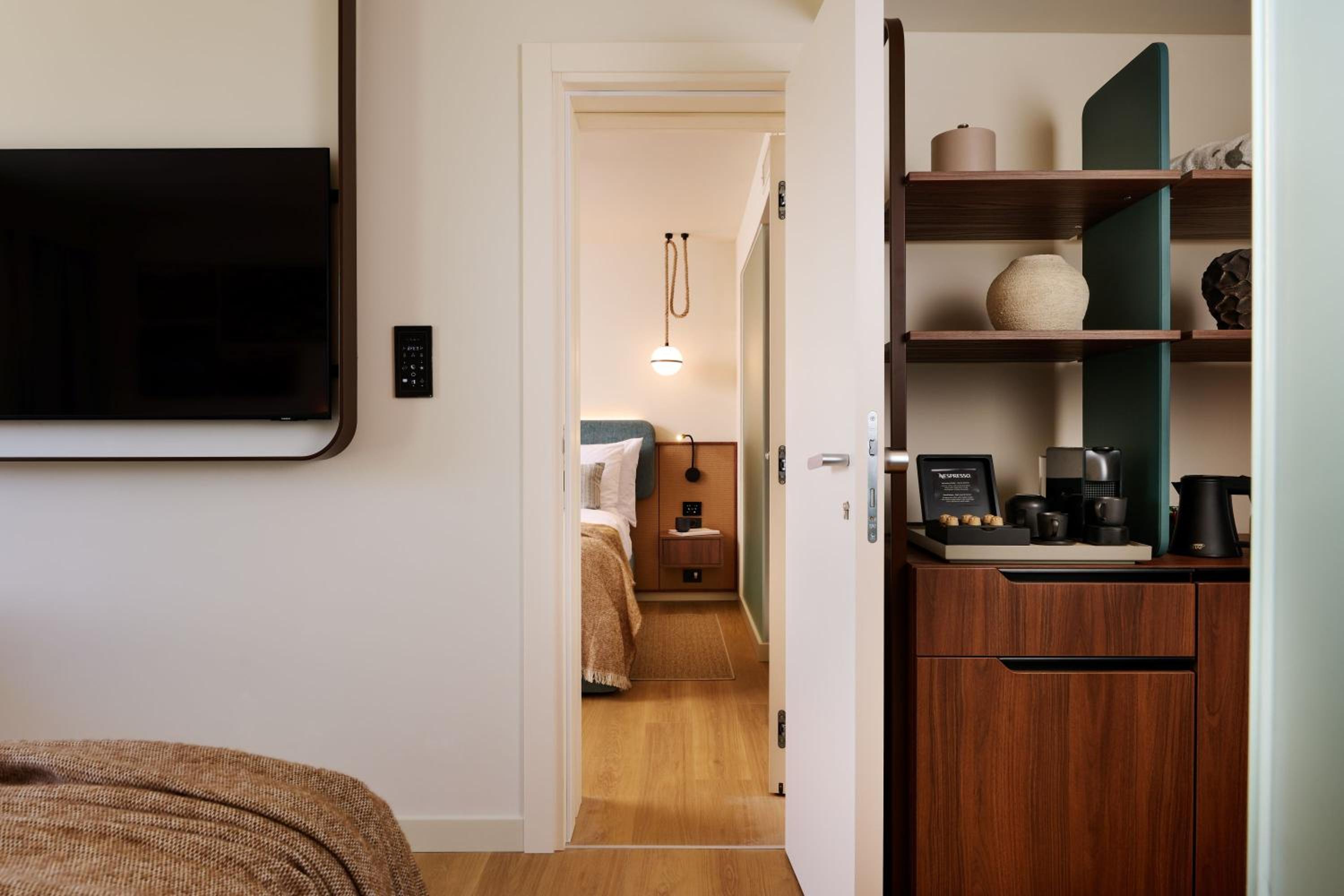 Room for 4+2 Seaview photo 2