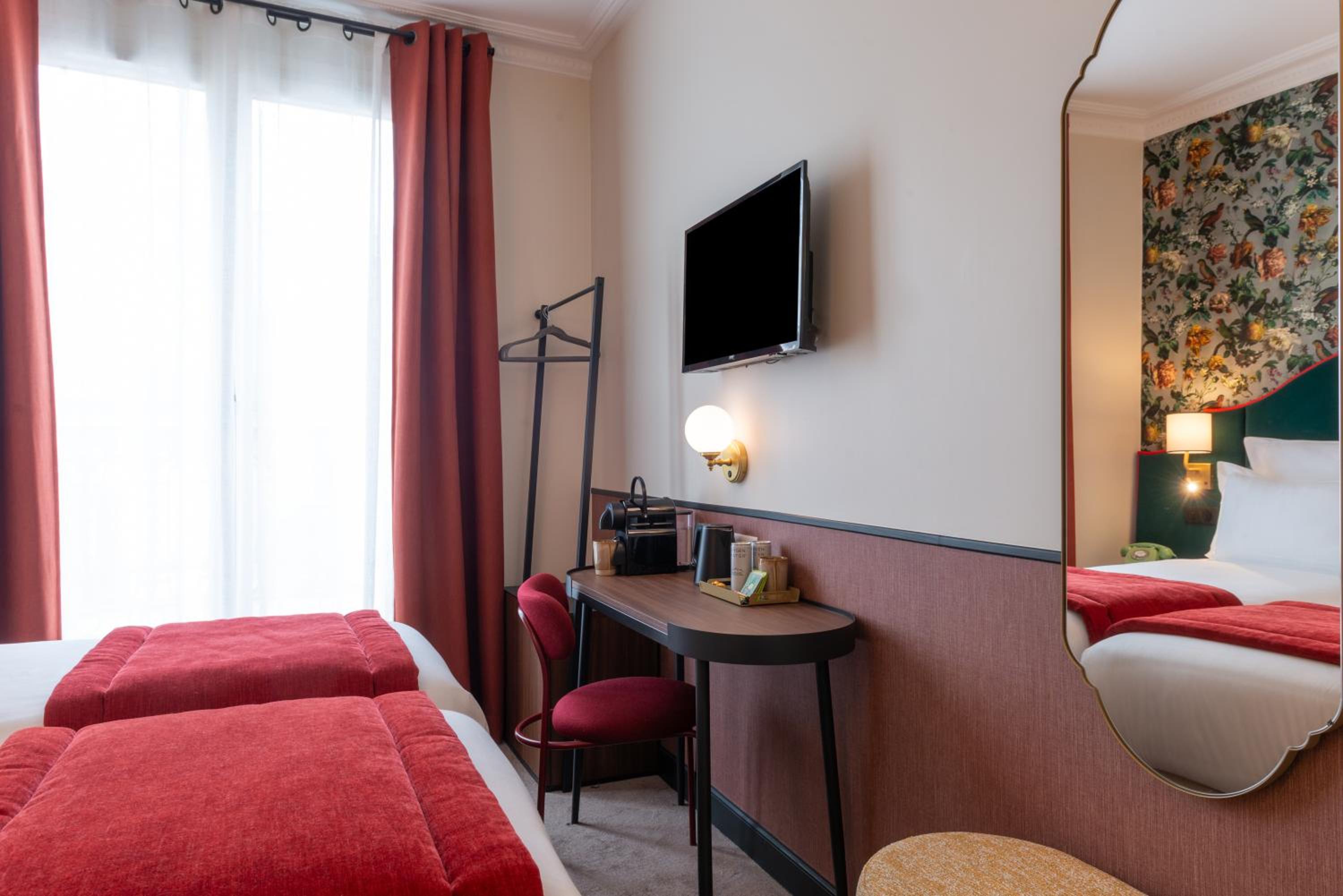 Hôtel Brittany bedroom photo