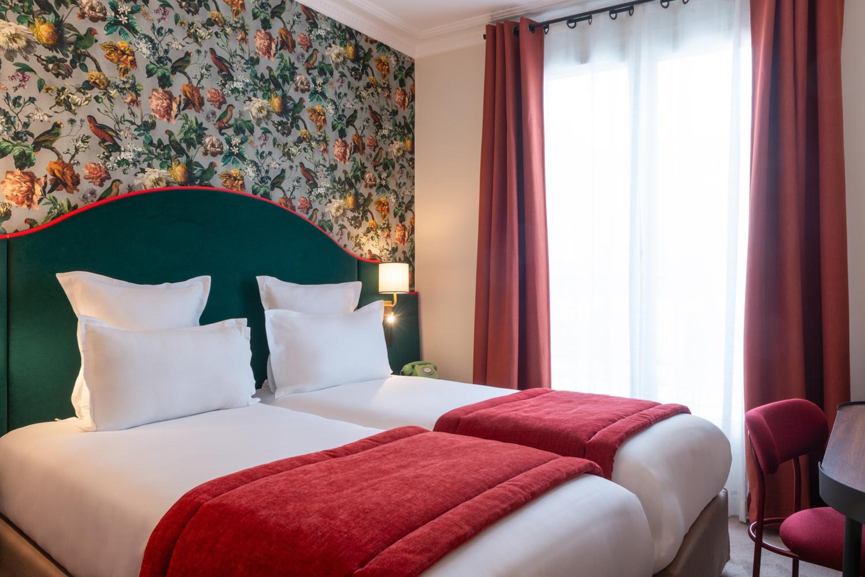 Hôtel Brittany bedroom photo
