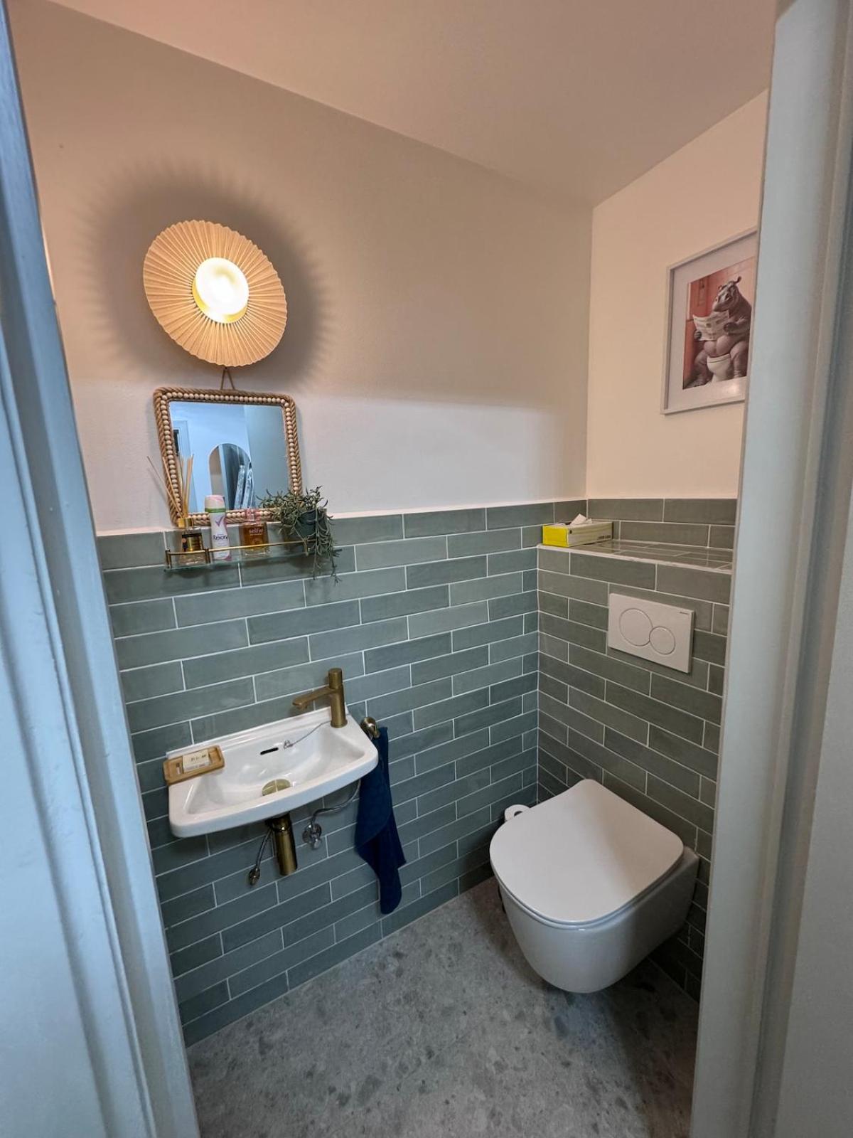 One-Bedroom Apartment photo 3