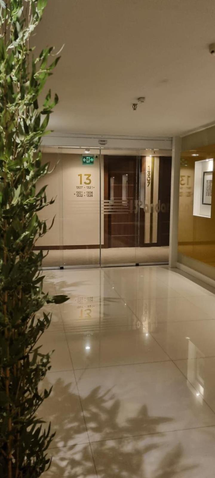 Deluxe Queen Suite