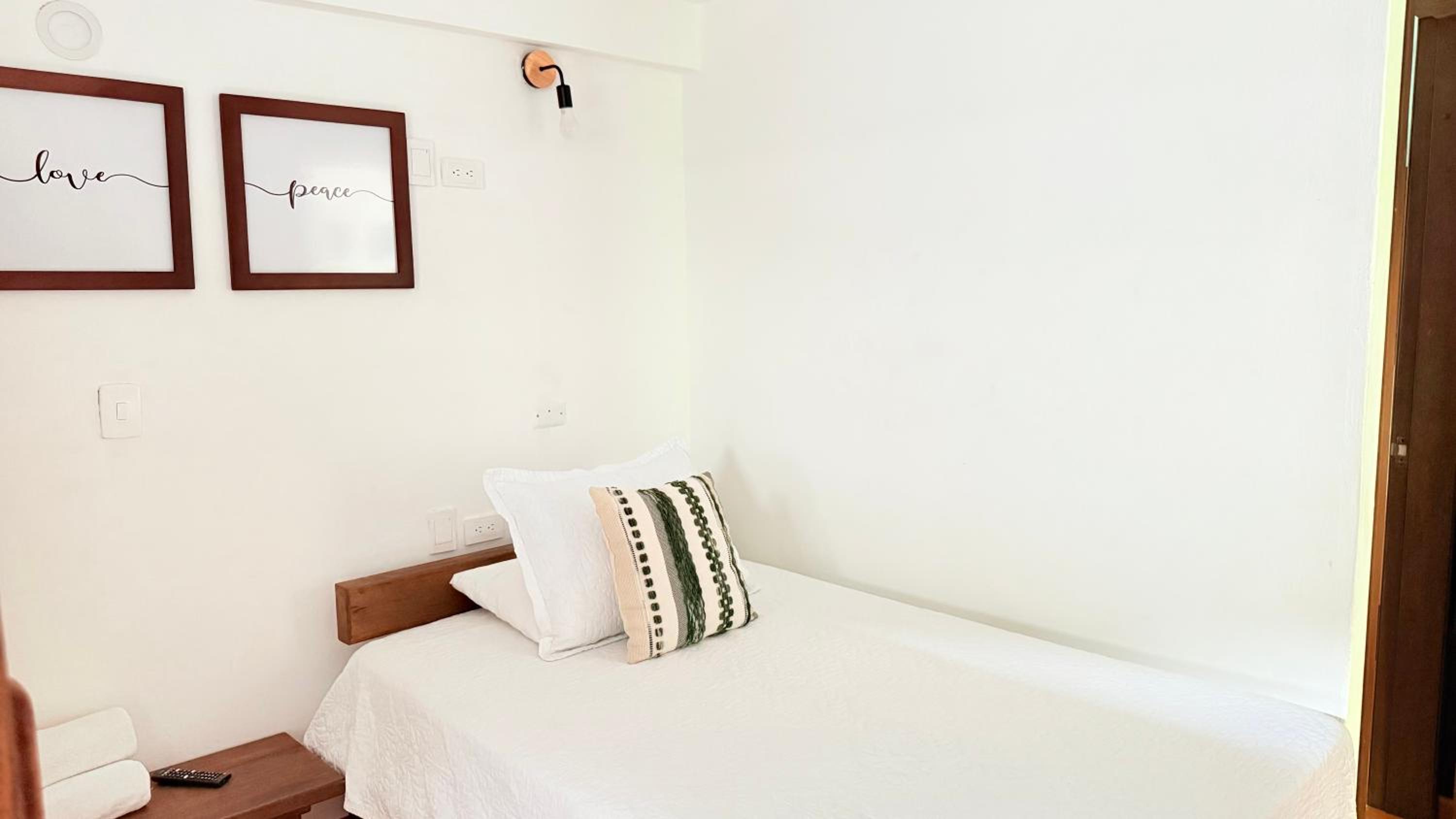 Triple Room with Bathroom photo 2