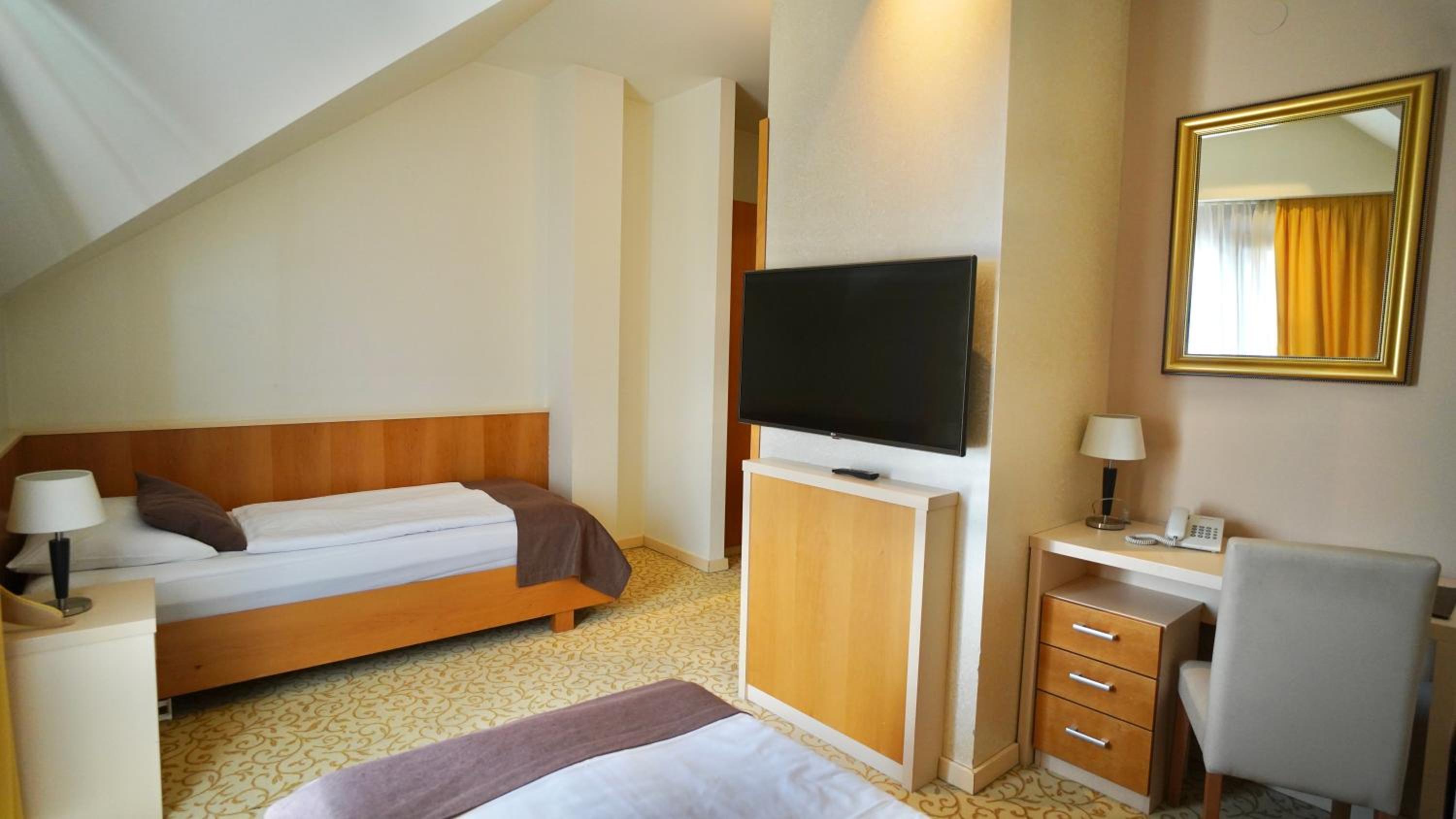 Twin Room with Balcony