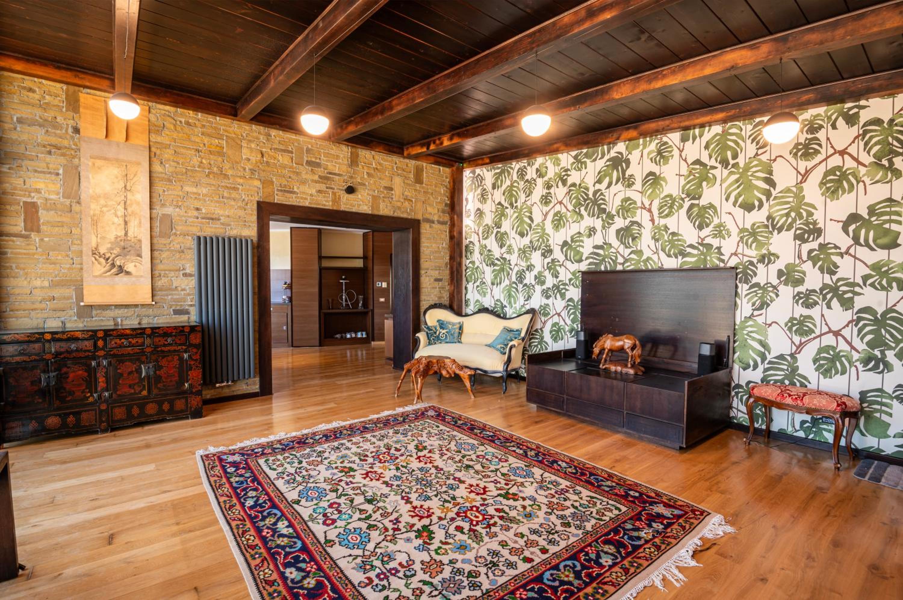 One-Bedroom Apartment with Park View photo 3