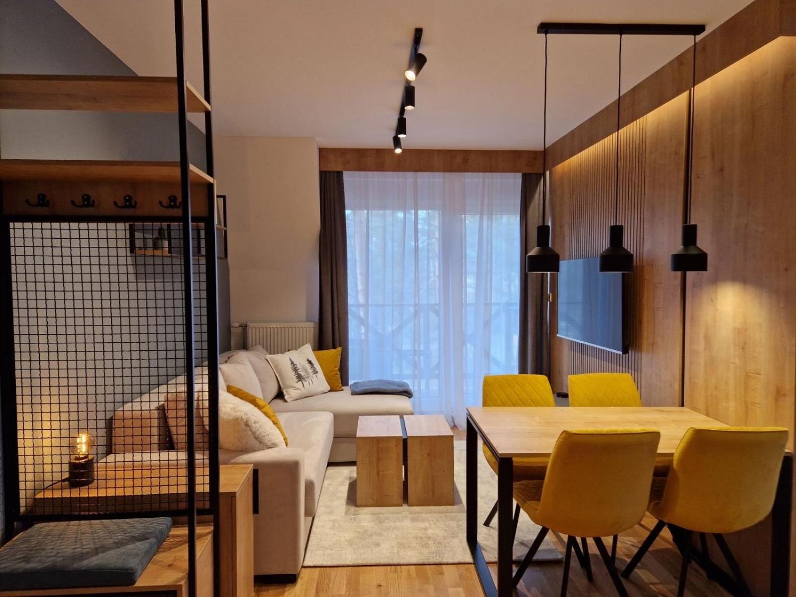 One-Bedroom Apartment with Balcony photo 1