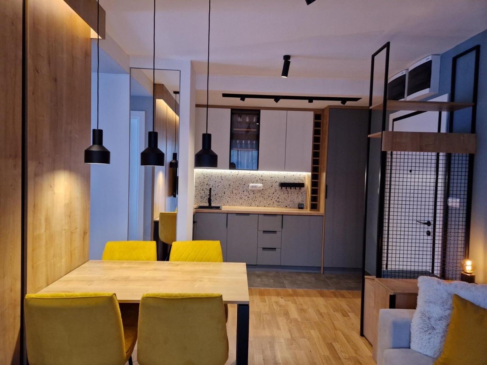 One-Bedroom Apartment with Balcony photo 3