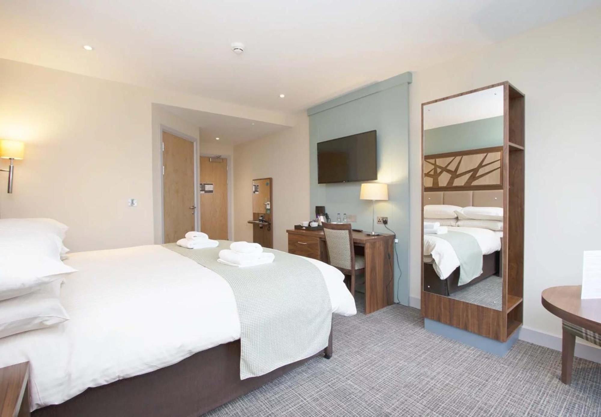 Double or Twin Room - Disability Access photo 3