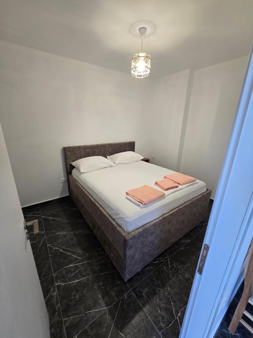 Family Two-Bedroom Apartment with View photo 2