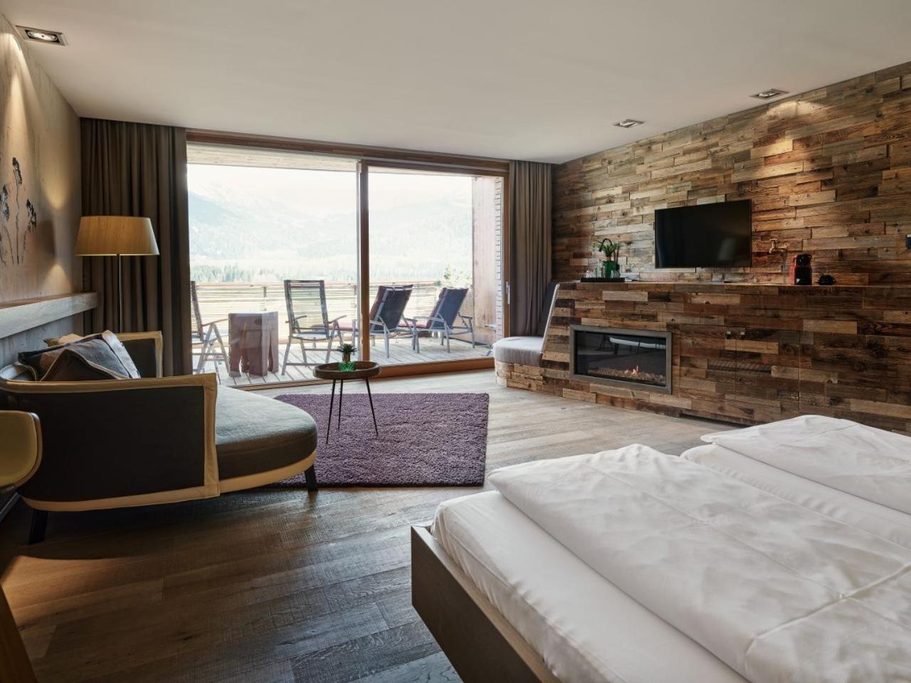Suite with Balcony photo 1