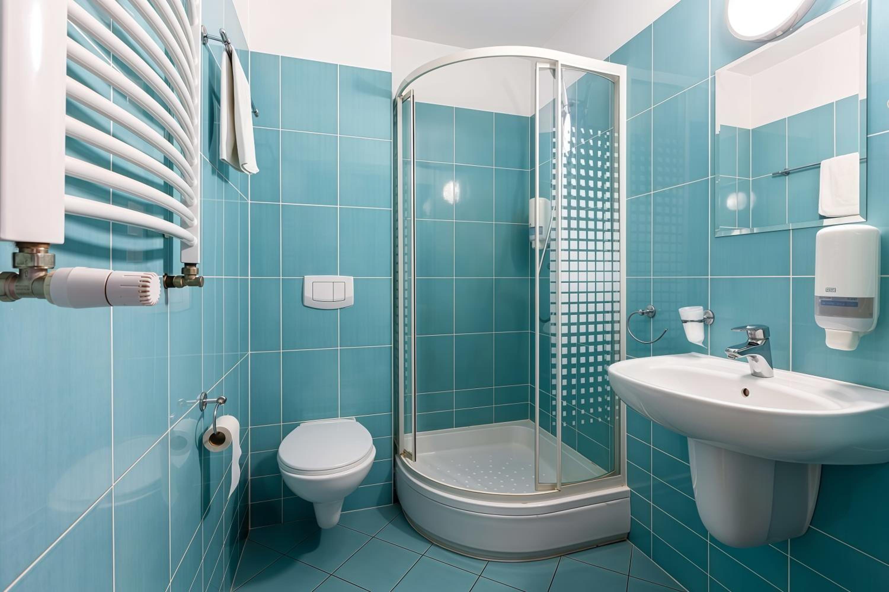 Triple Room - Photo 13