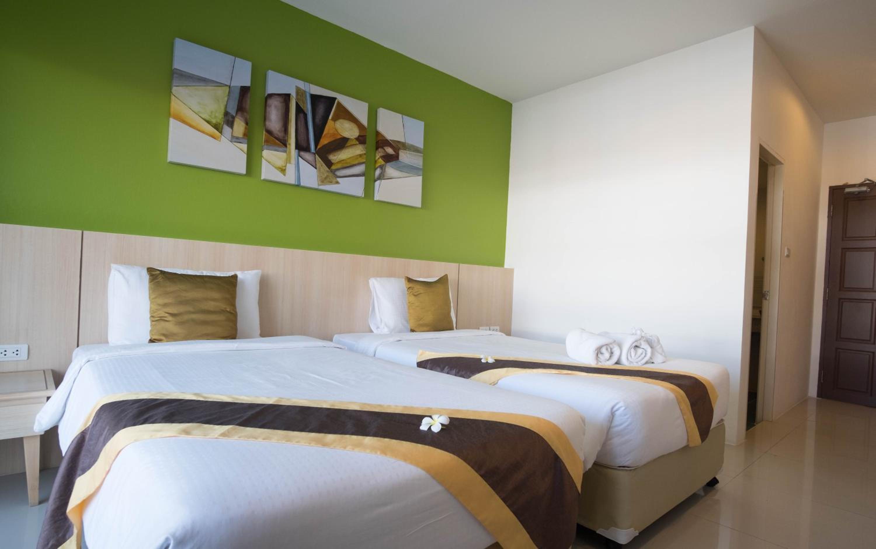 Deluxe Double or Twin Room