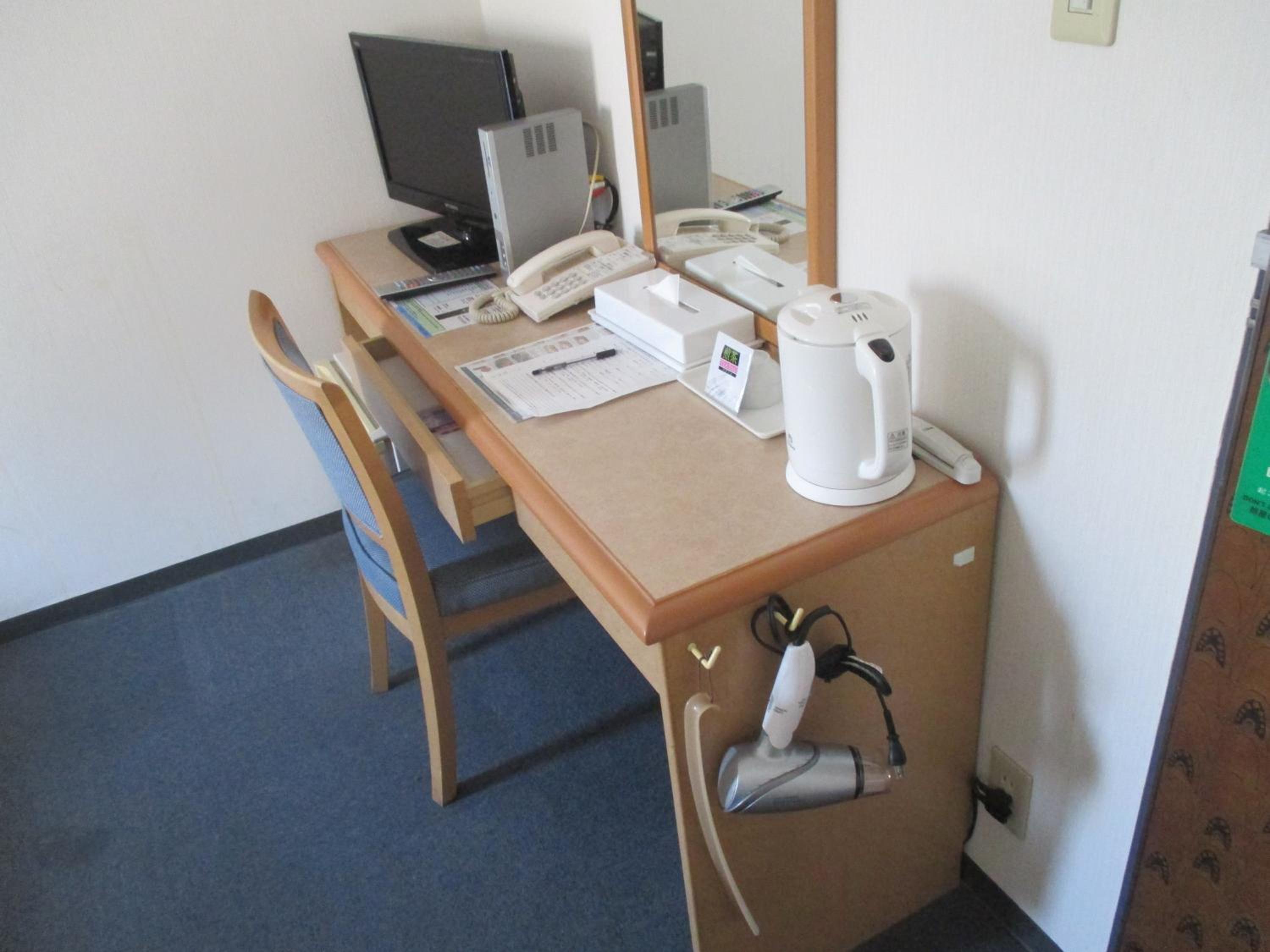 Standard Room with Small Double Bed - Non-Smoking photo 1