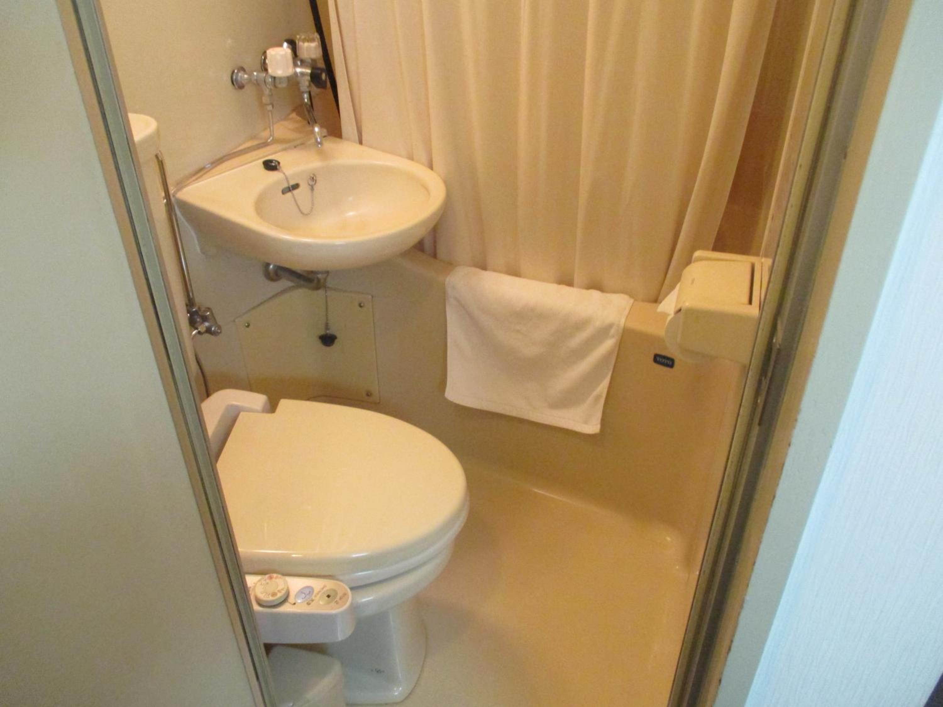 Standard Room with Small Double Bed - Non-Smoking photo 2