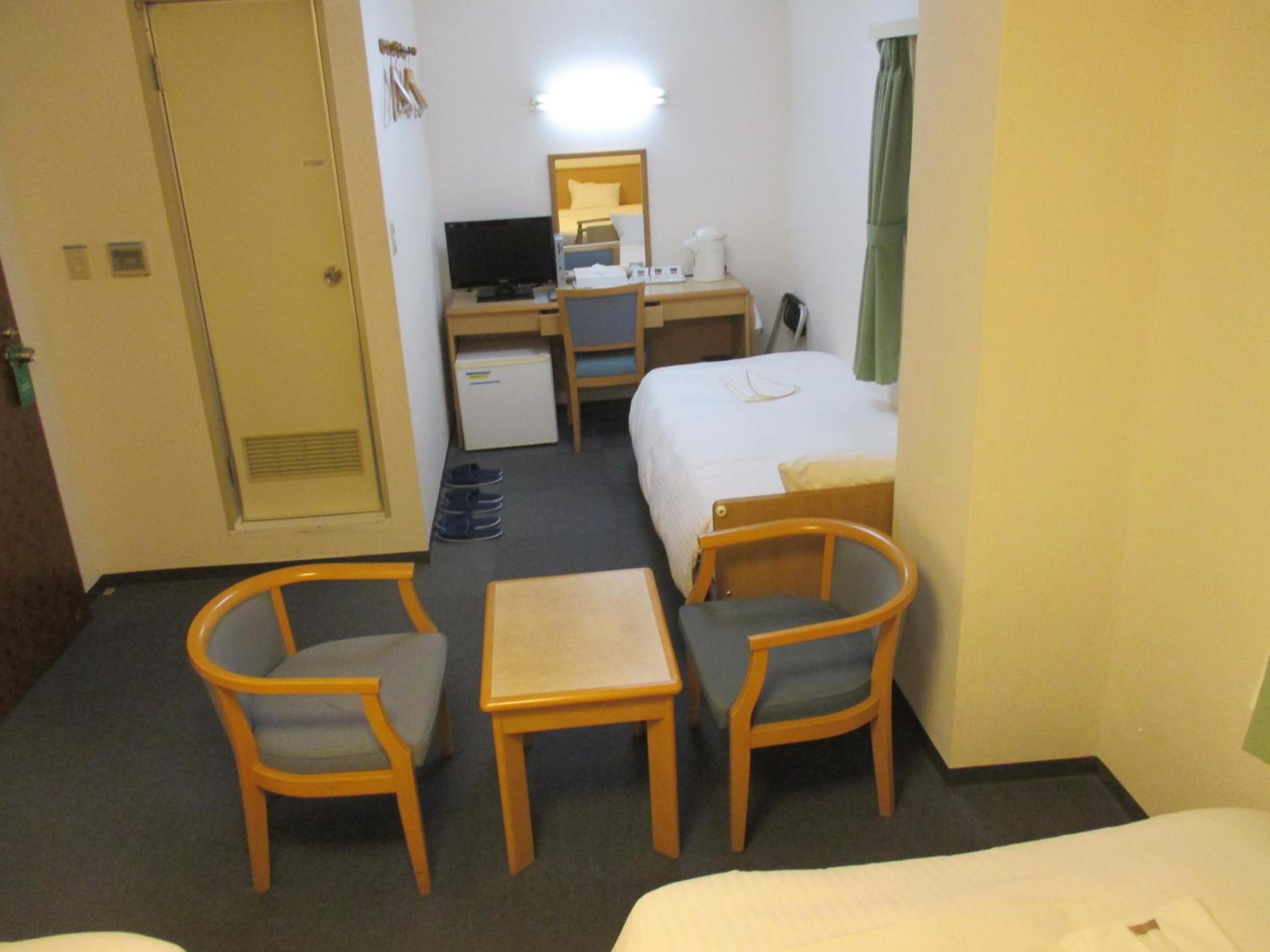Standard Triple Room - Non-Smoking, photo 7