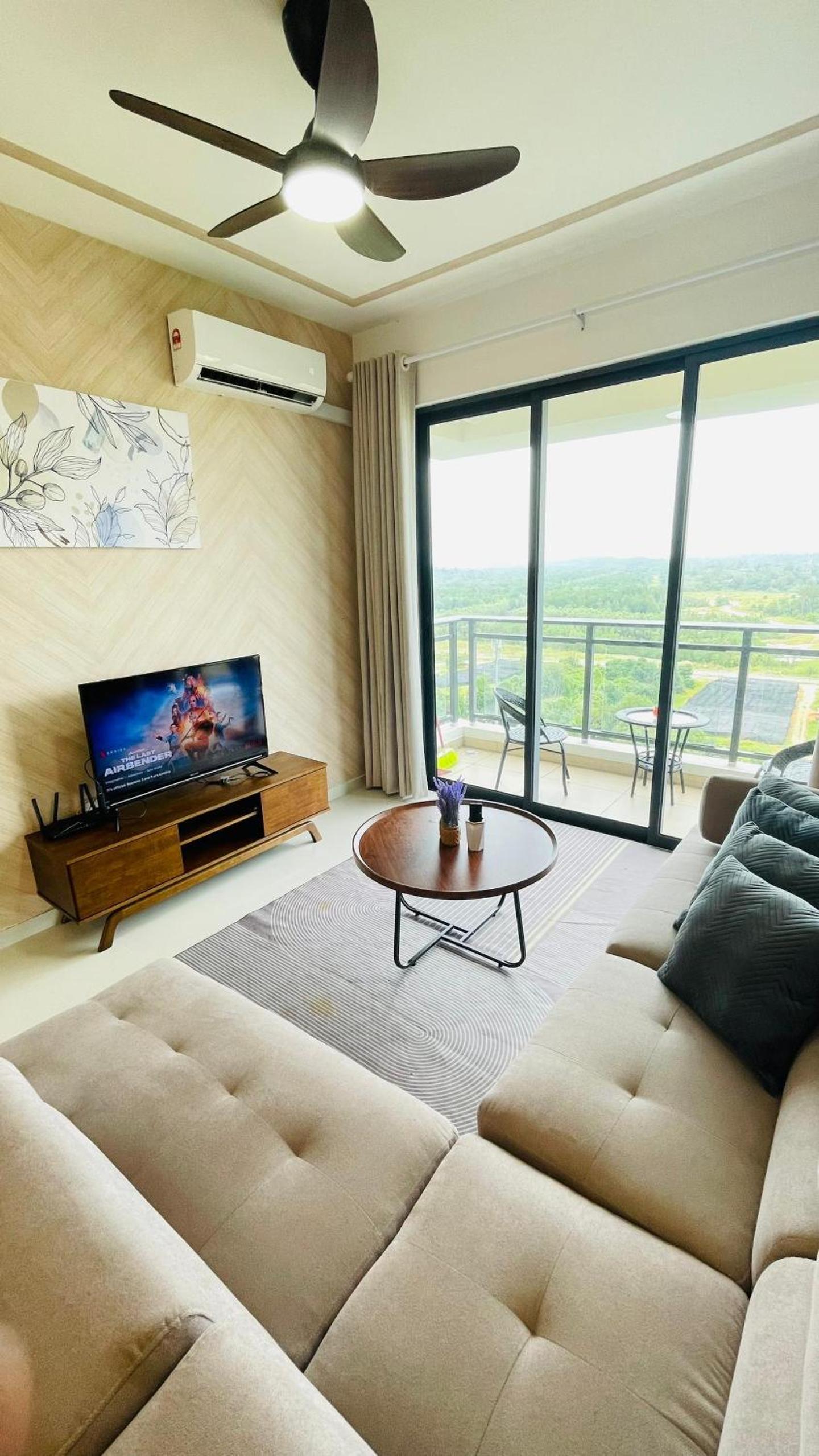 Two-Bedroom Apartment with Mountain View photo 1