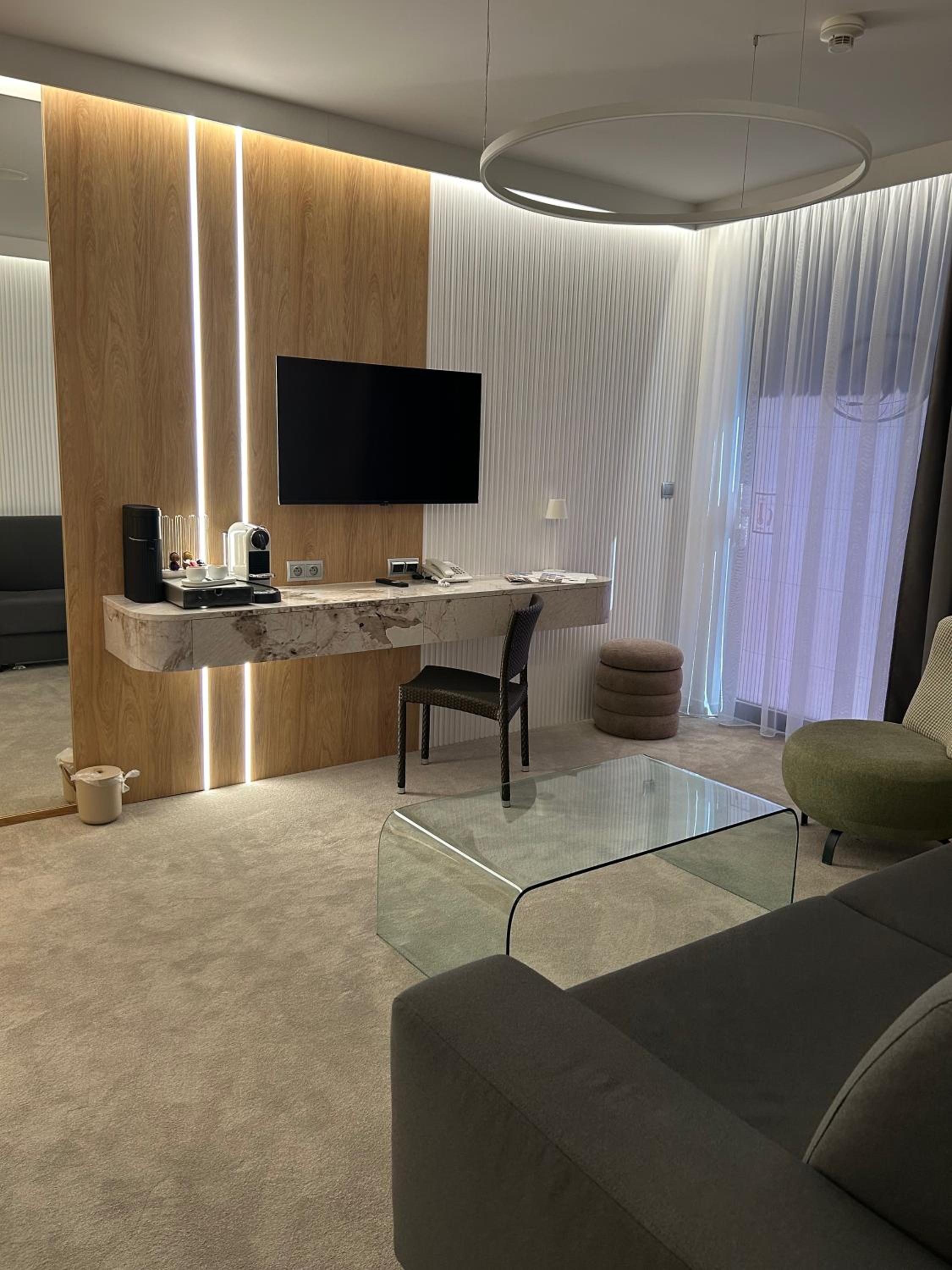 Superior Apartment