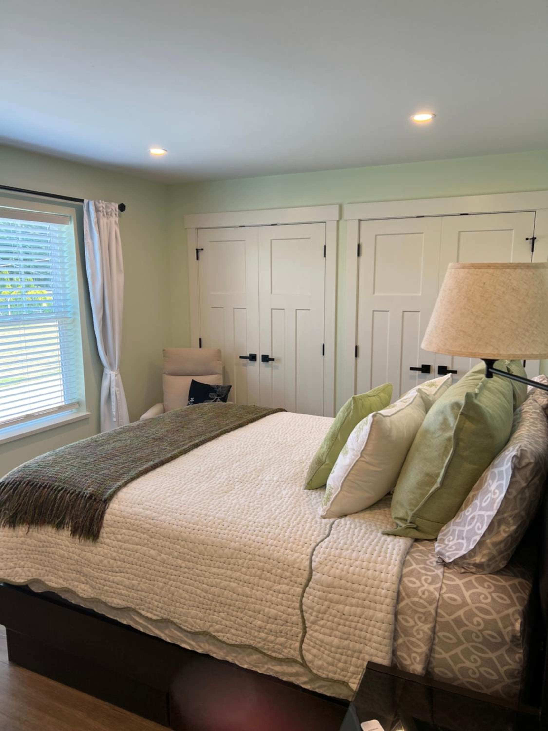 Deluxe Two-Bedroom Apartment with Garden View photo 2