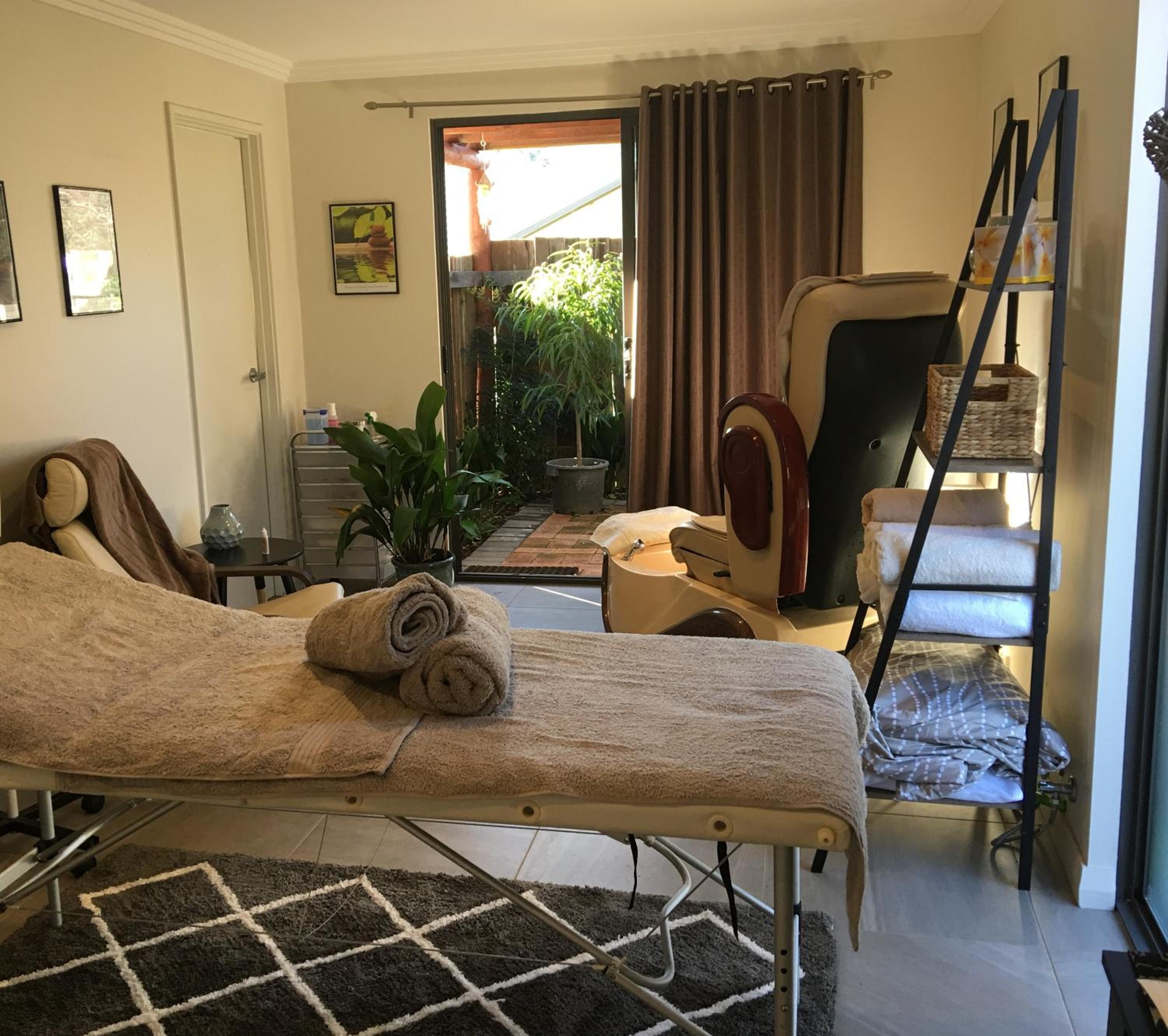 Queen Room with Balcony, photo 7