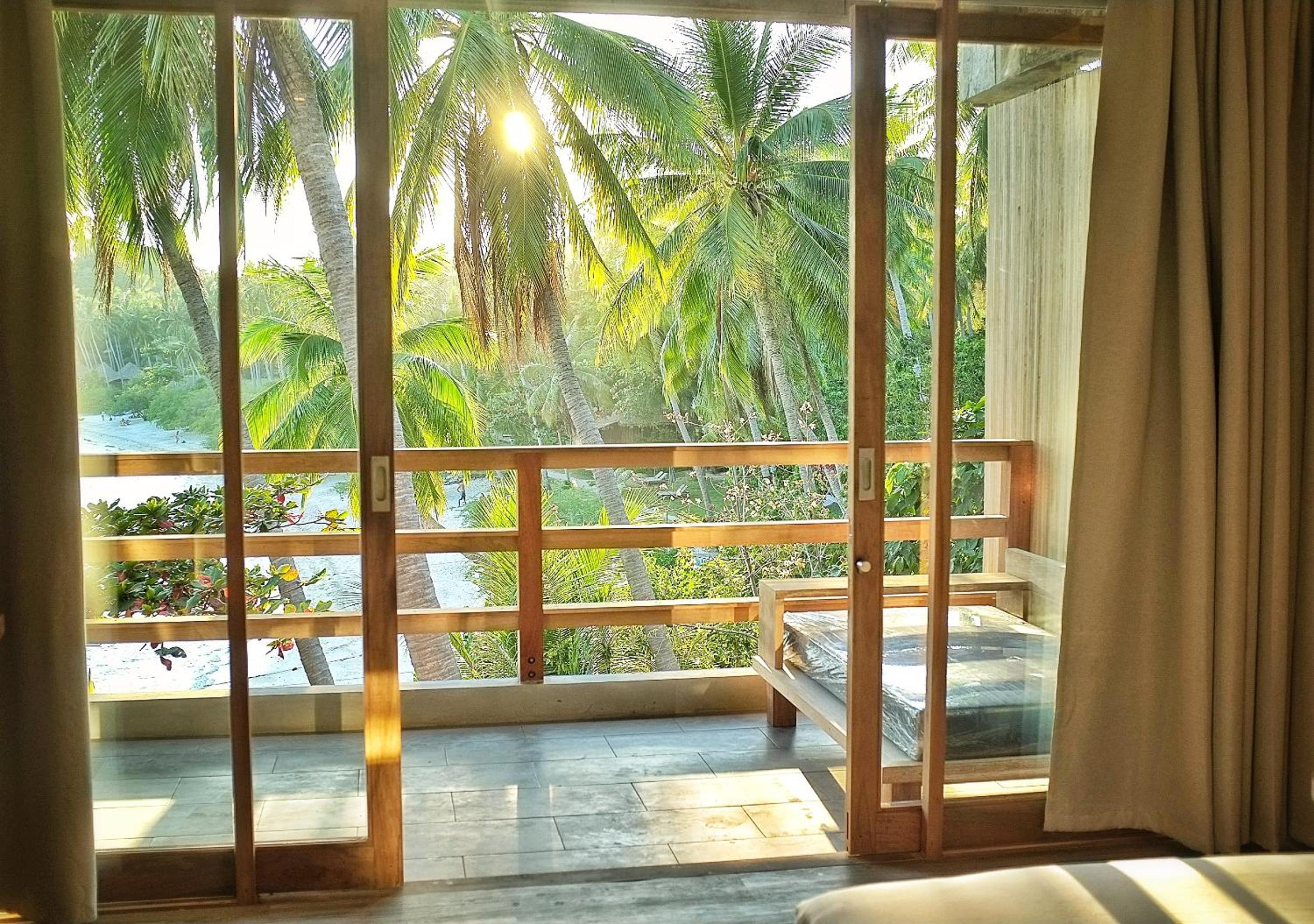 Ocean Double Room with Balcony - Photo 2
