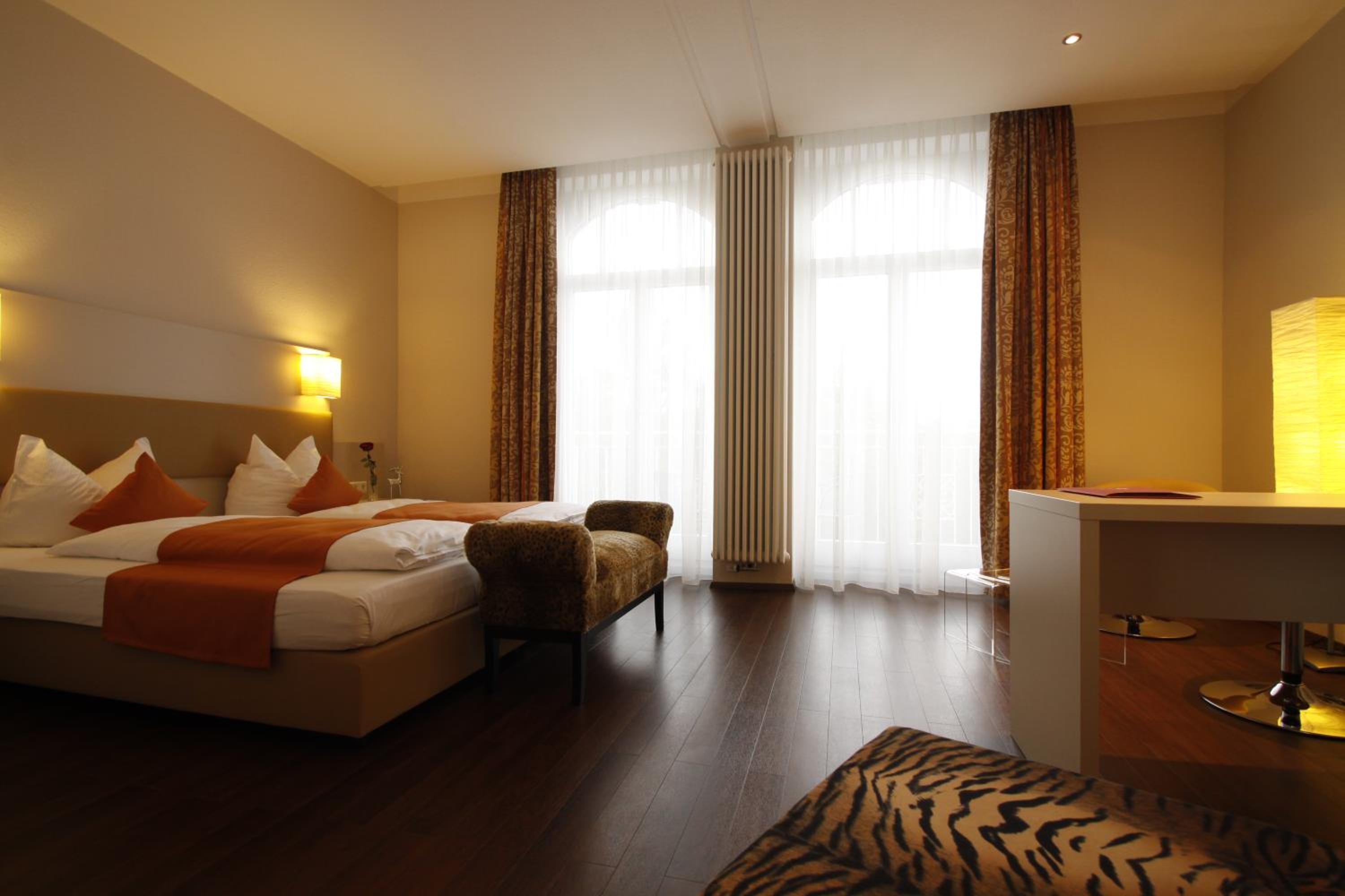 Superior Double Room with Balcony - Photo 7