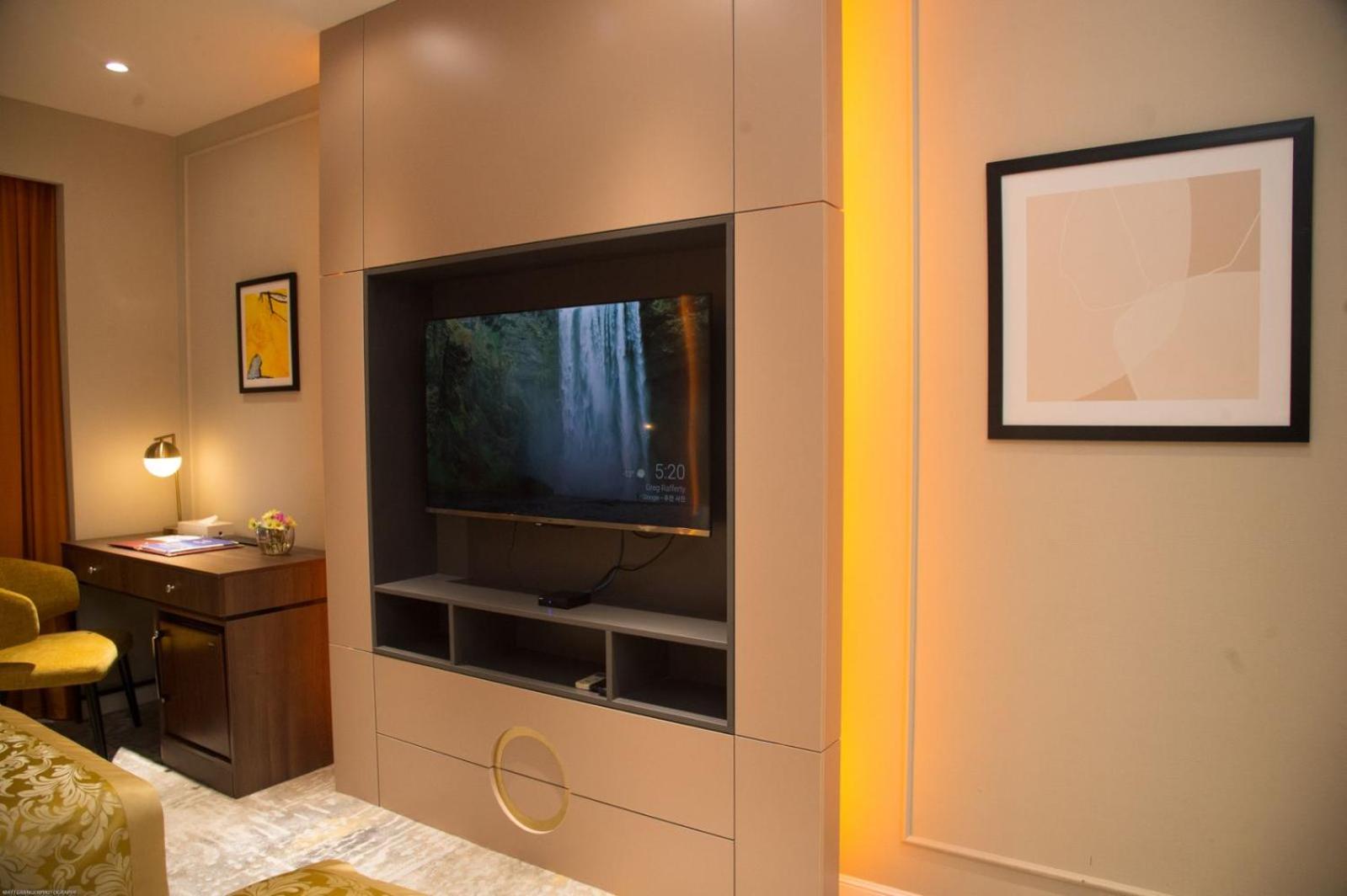 Twin Room with View - Photo 9