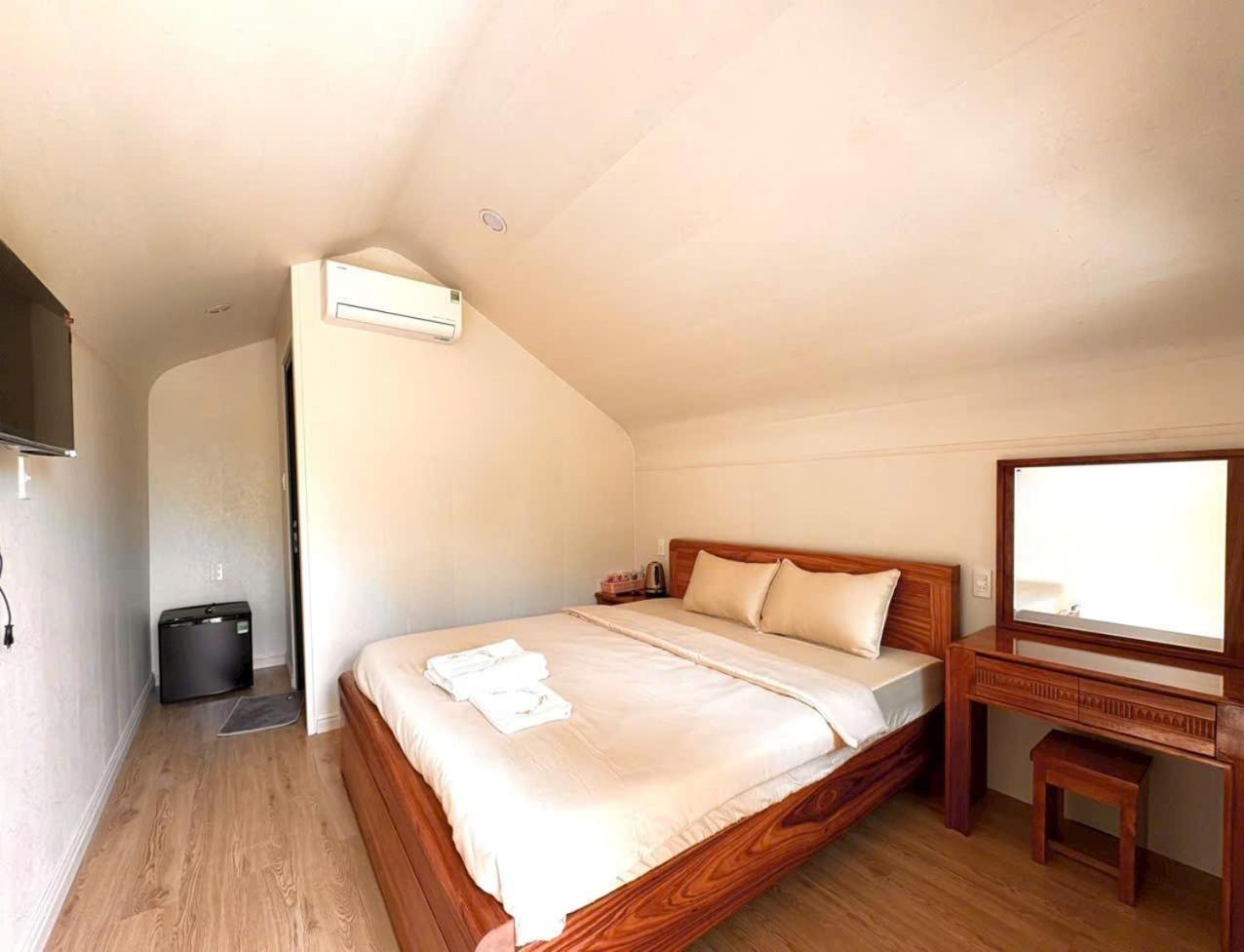 One-Bedroom Bungalow photo 1