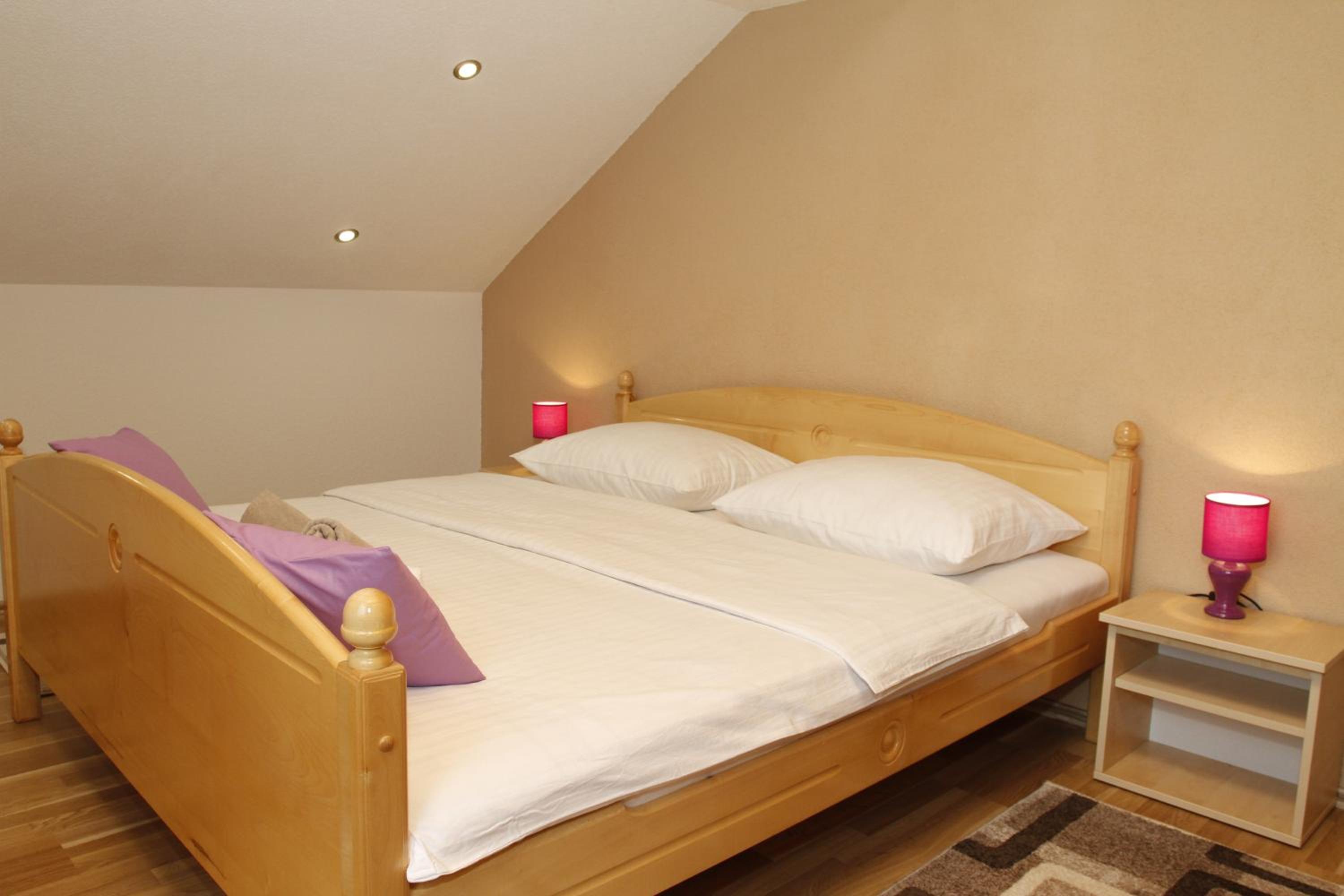 Two-Bedroom Apartment with Balcony - Photo 10