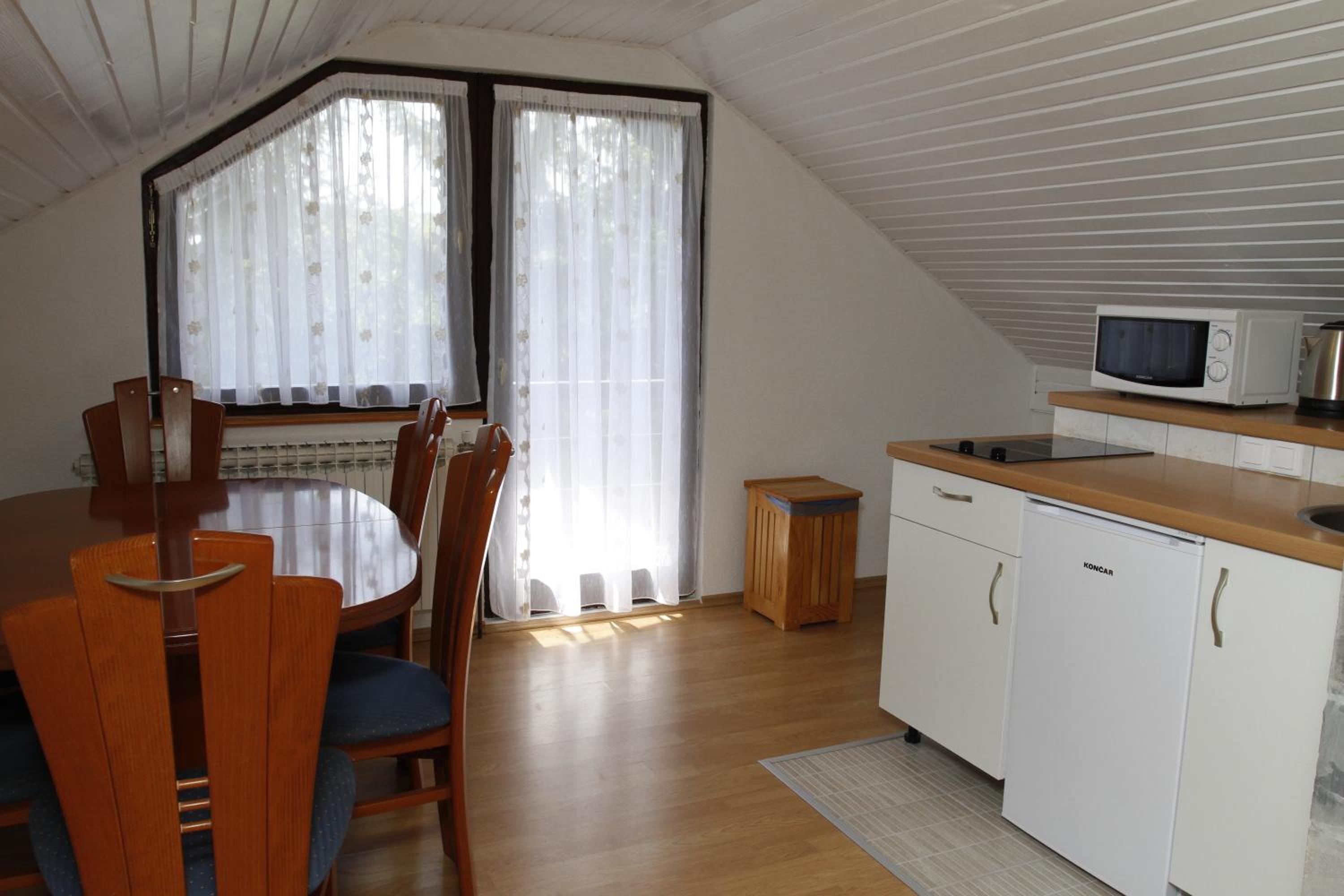 Two-Bedroom Apartment with Balcony - Photo 15