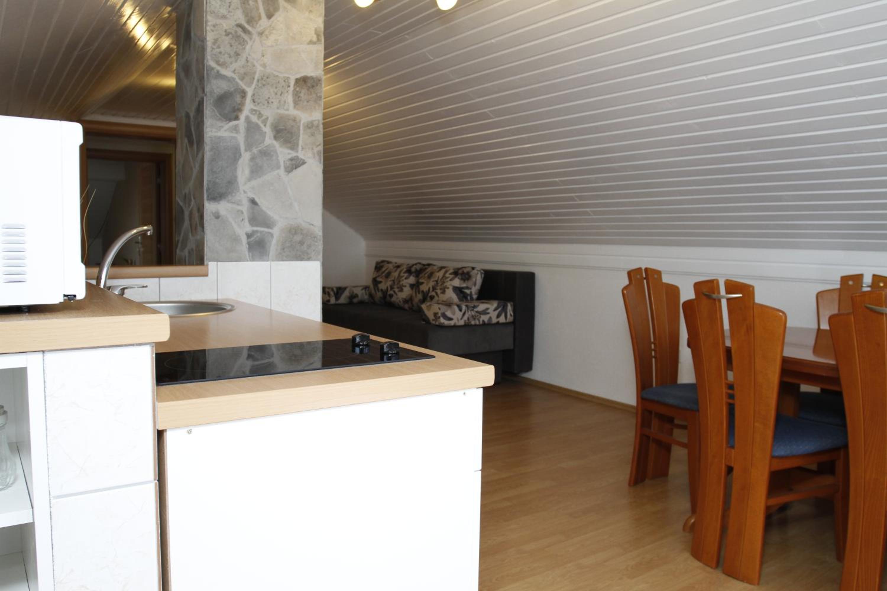 Two-Bedroom Apartment with Balcony - Photo 16