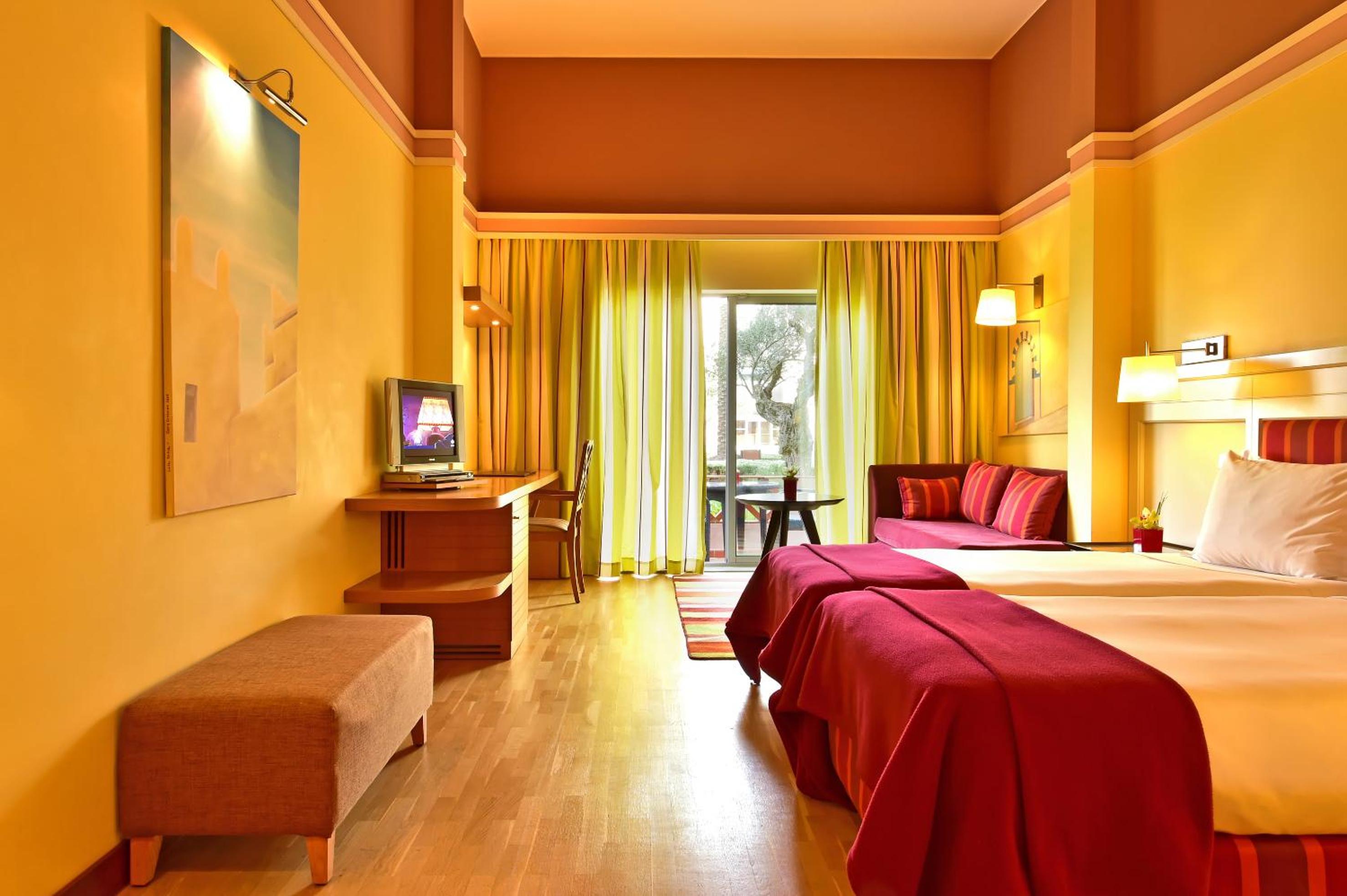 Superior Twin Room - Photo 4
