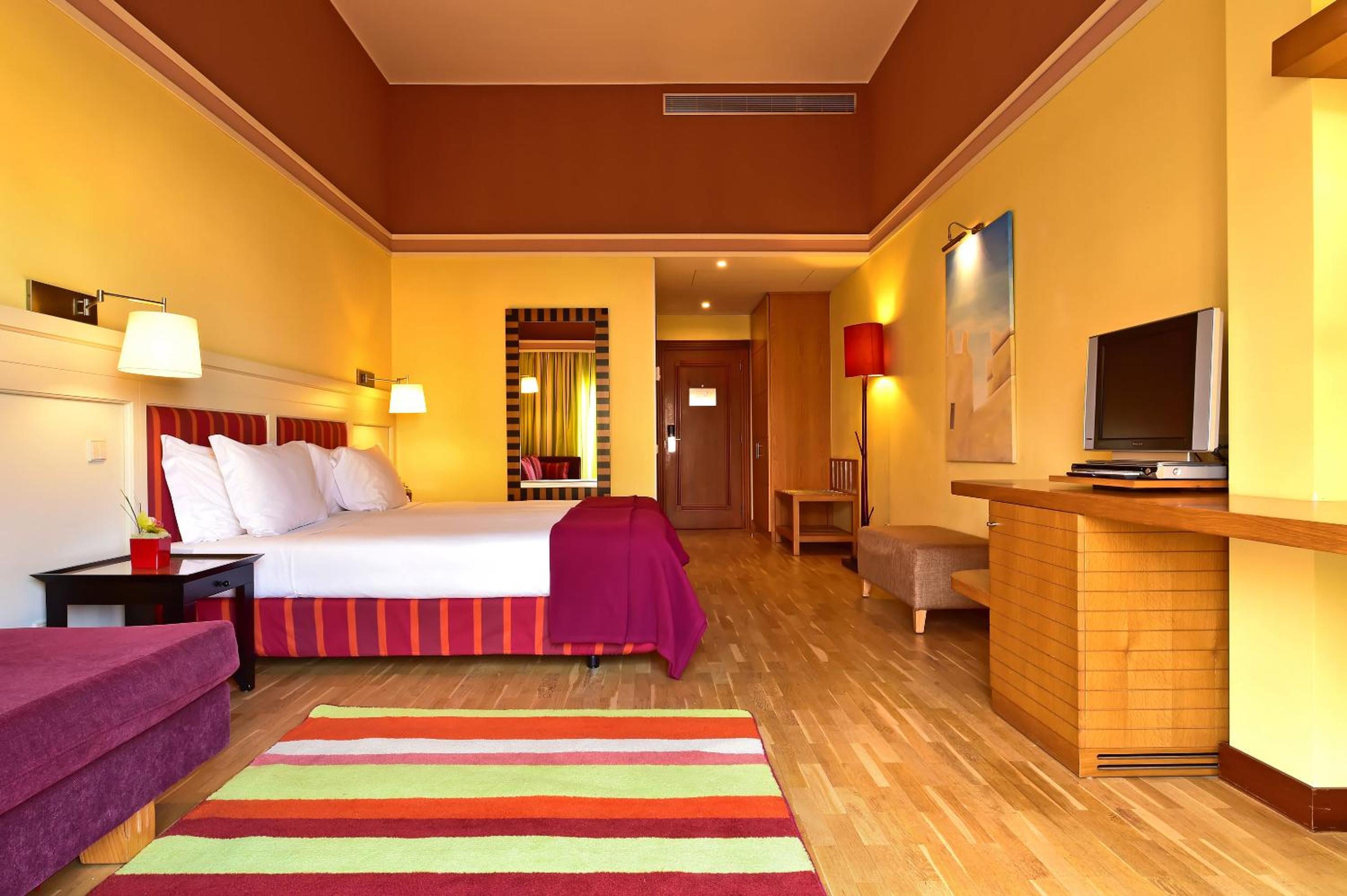 Superior Twin Room - Photo 1