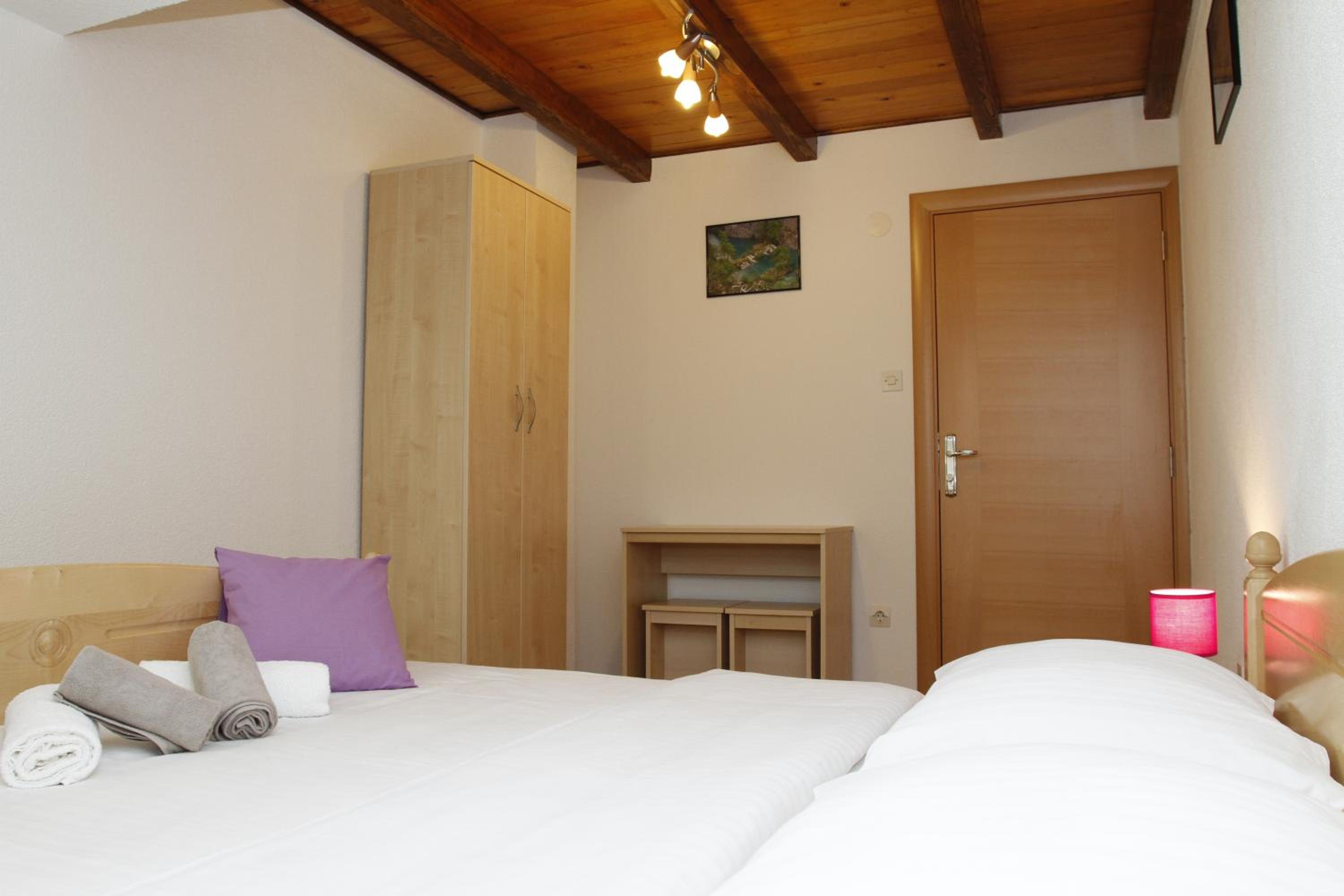 Two-Bedroom Apartment with Balcony - Photo 2