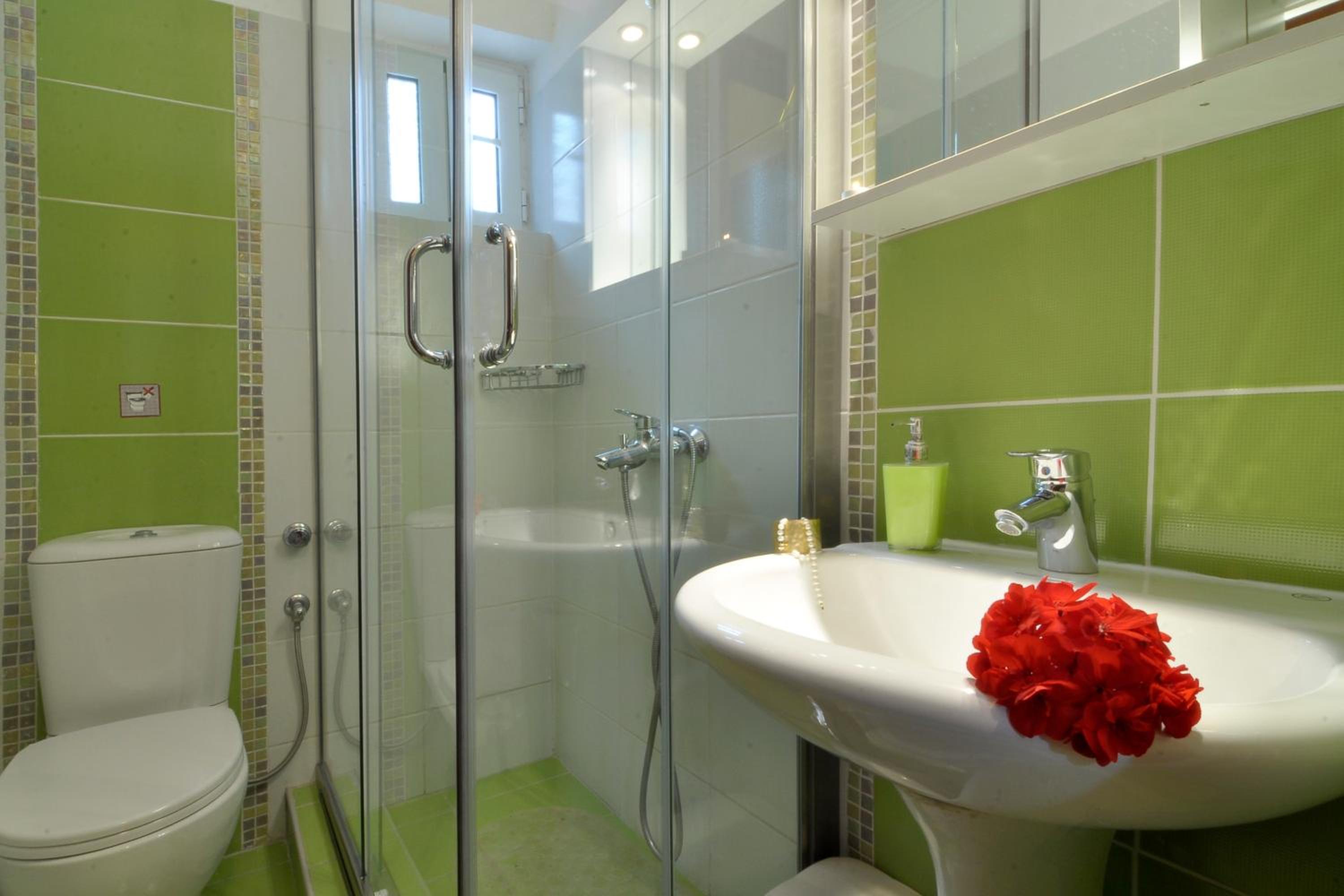 Two-Bedroom Apartment - Photo 28