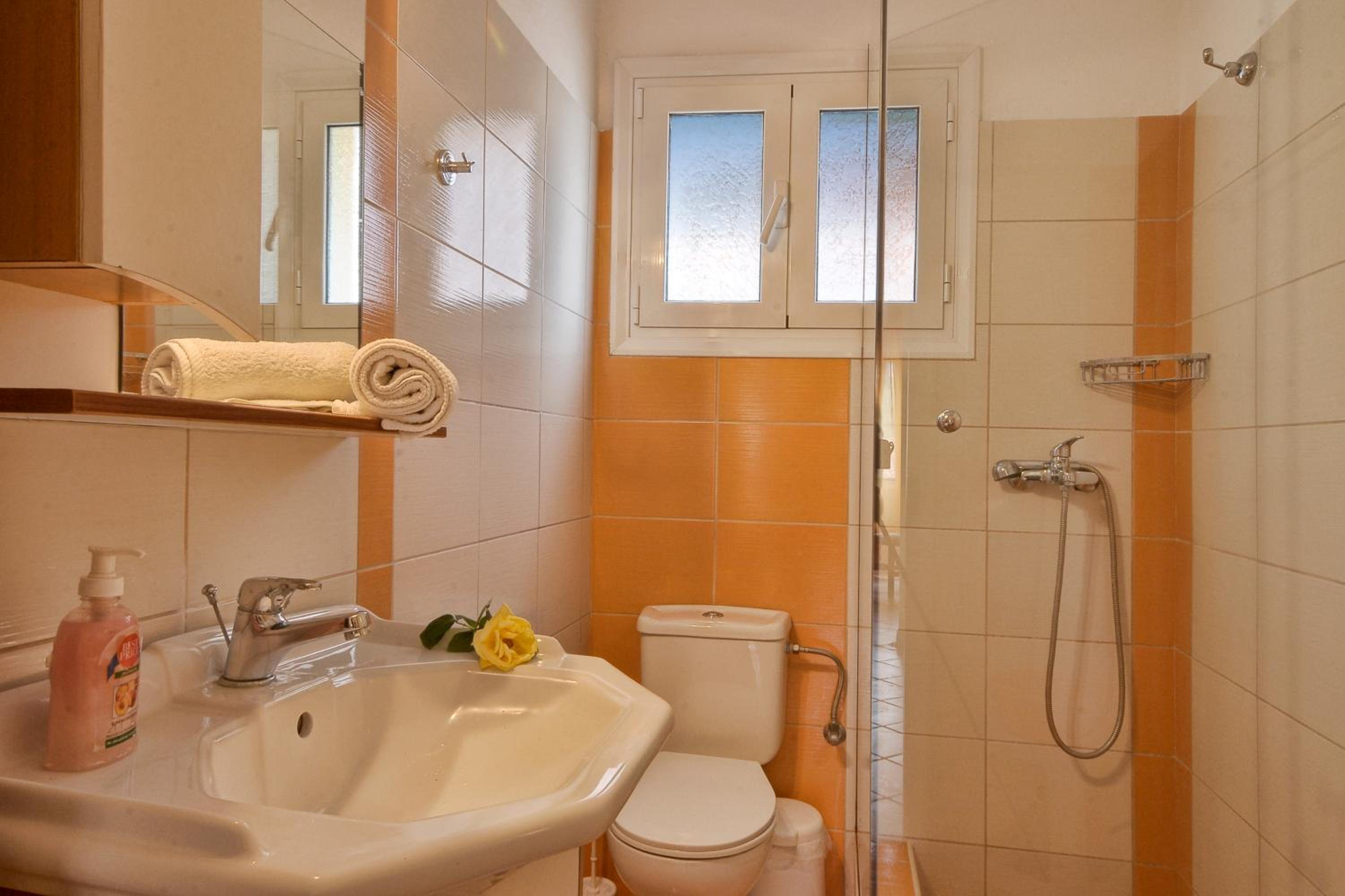 Two-Bedroom Apartment - Photo 9