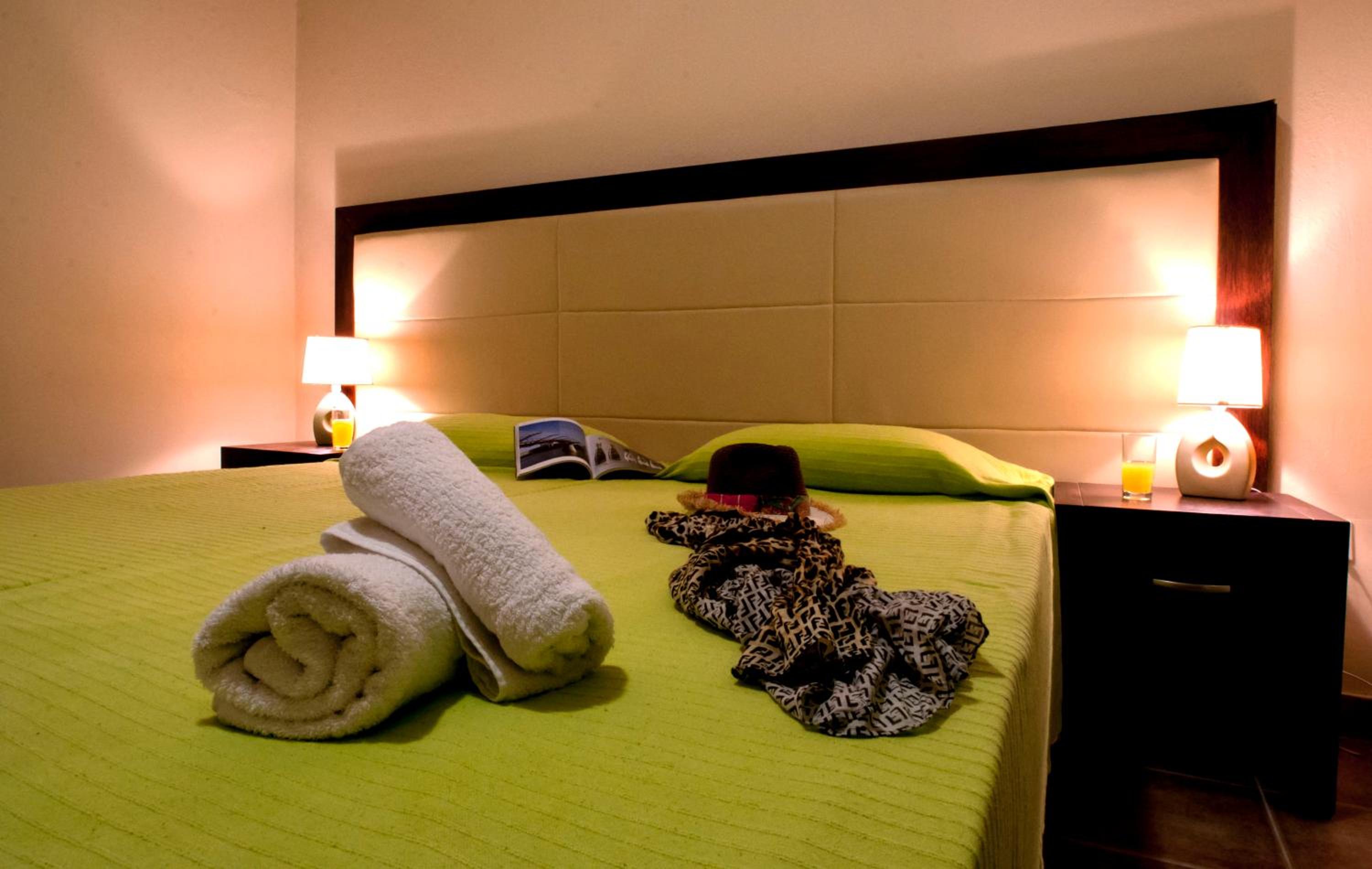 Two-Bedroom Apartment - Photo 30
