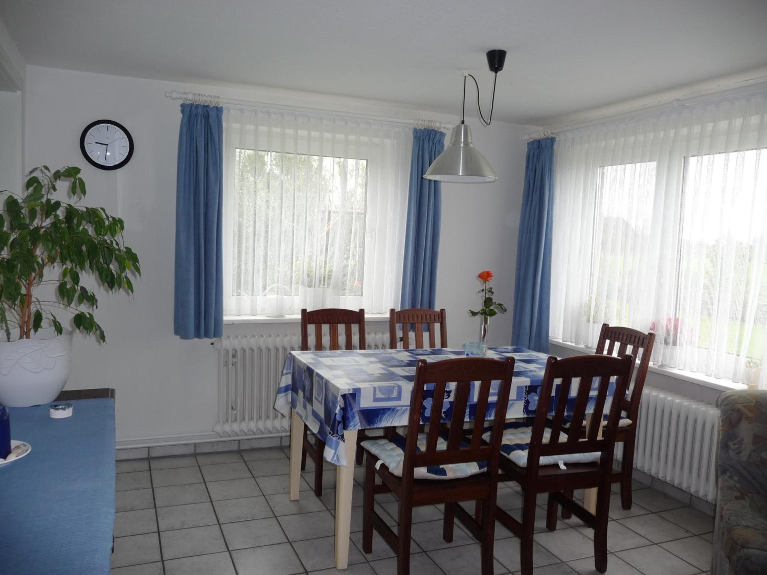 Apartment - Split Level photo 3