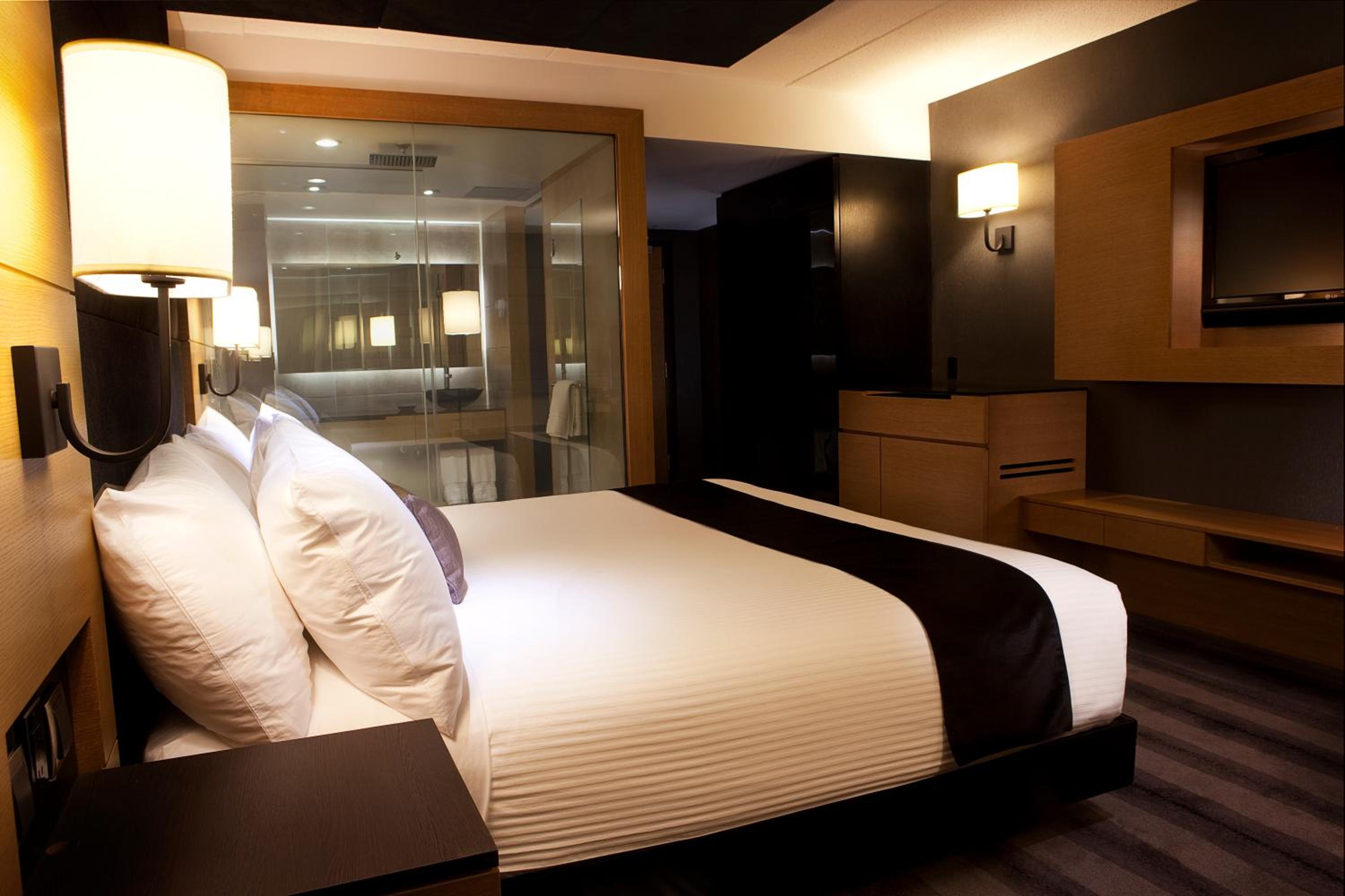 Premier King Room - Photo 2