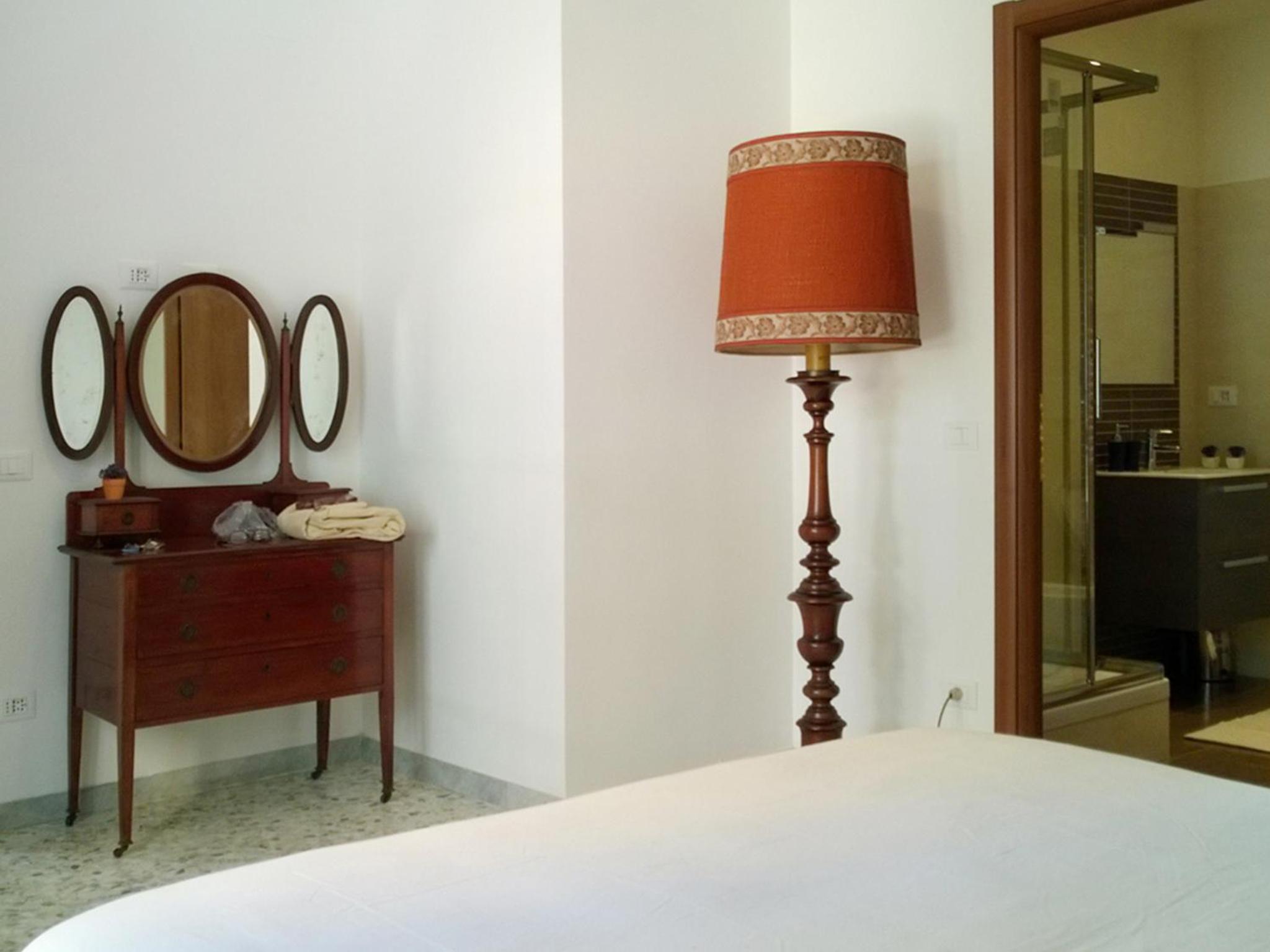 One-Bedroom House photo 1