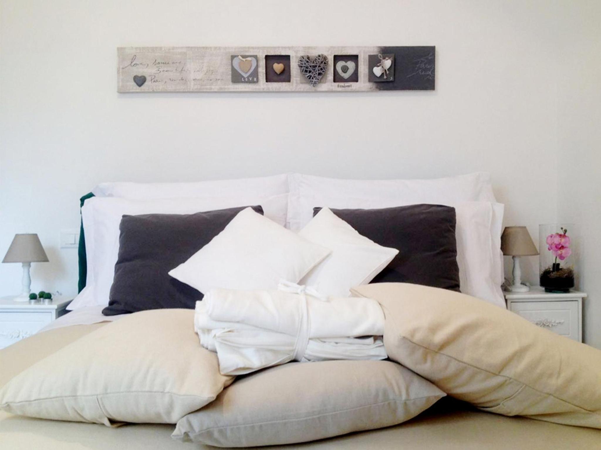 One-Bedroom House photo 1